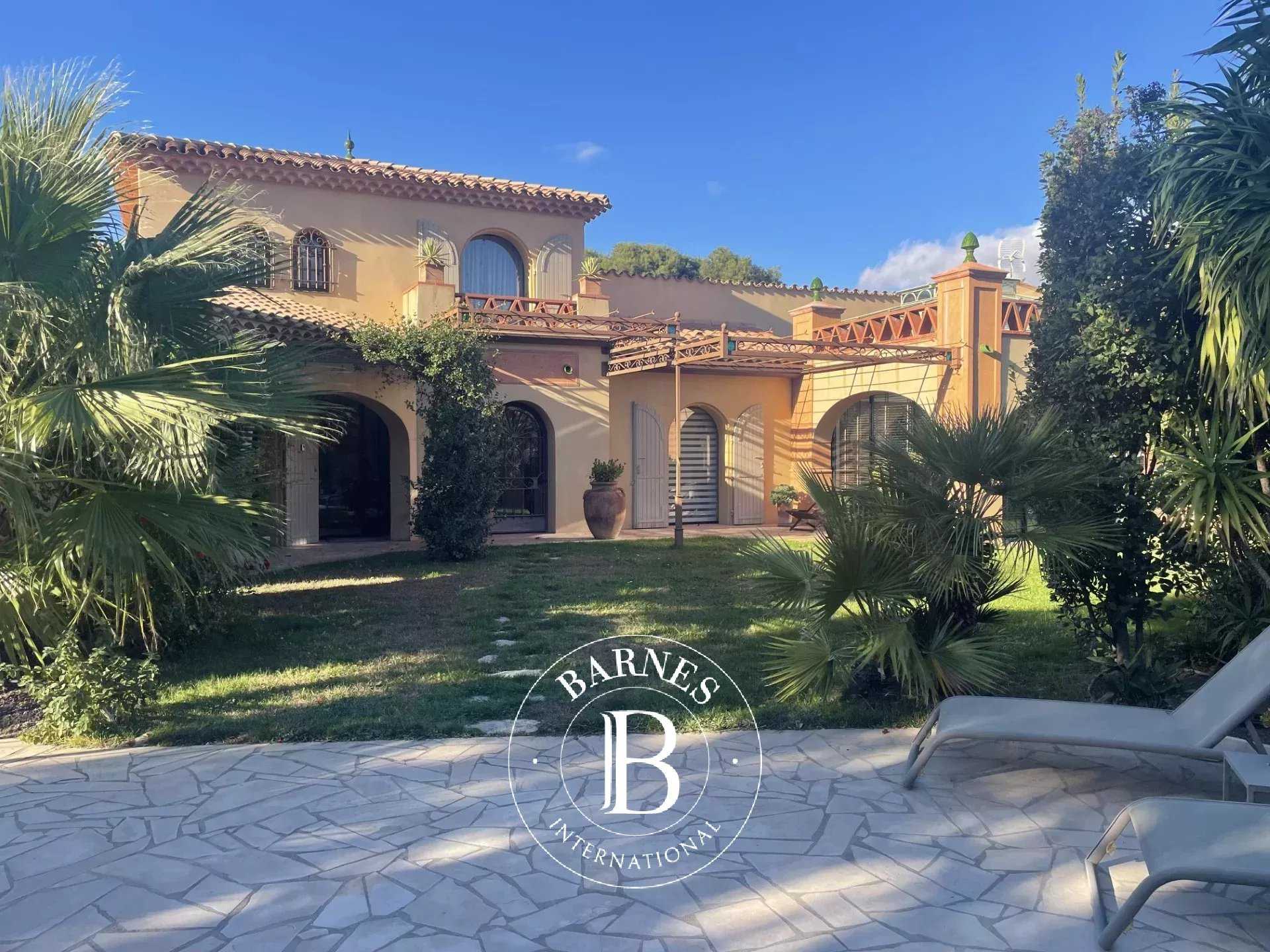 Perpignan  - Maison 7 Pi&egrave;ces 3 Chambres