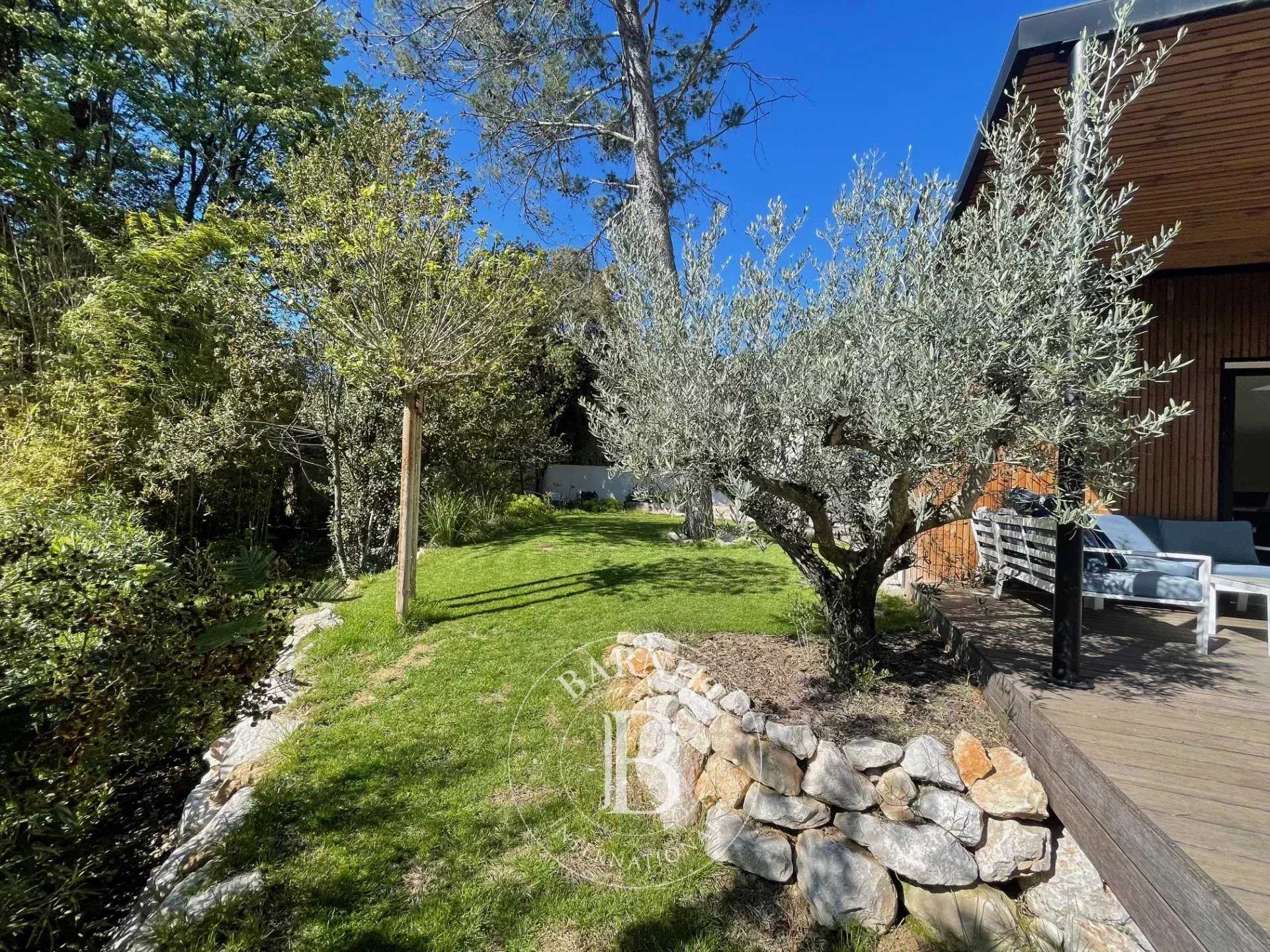 Saint-Gély-du-Fesc  - Maison 8 Pi&egrave;ces 3 Chambres