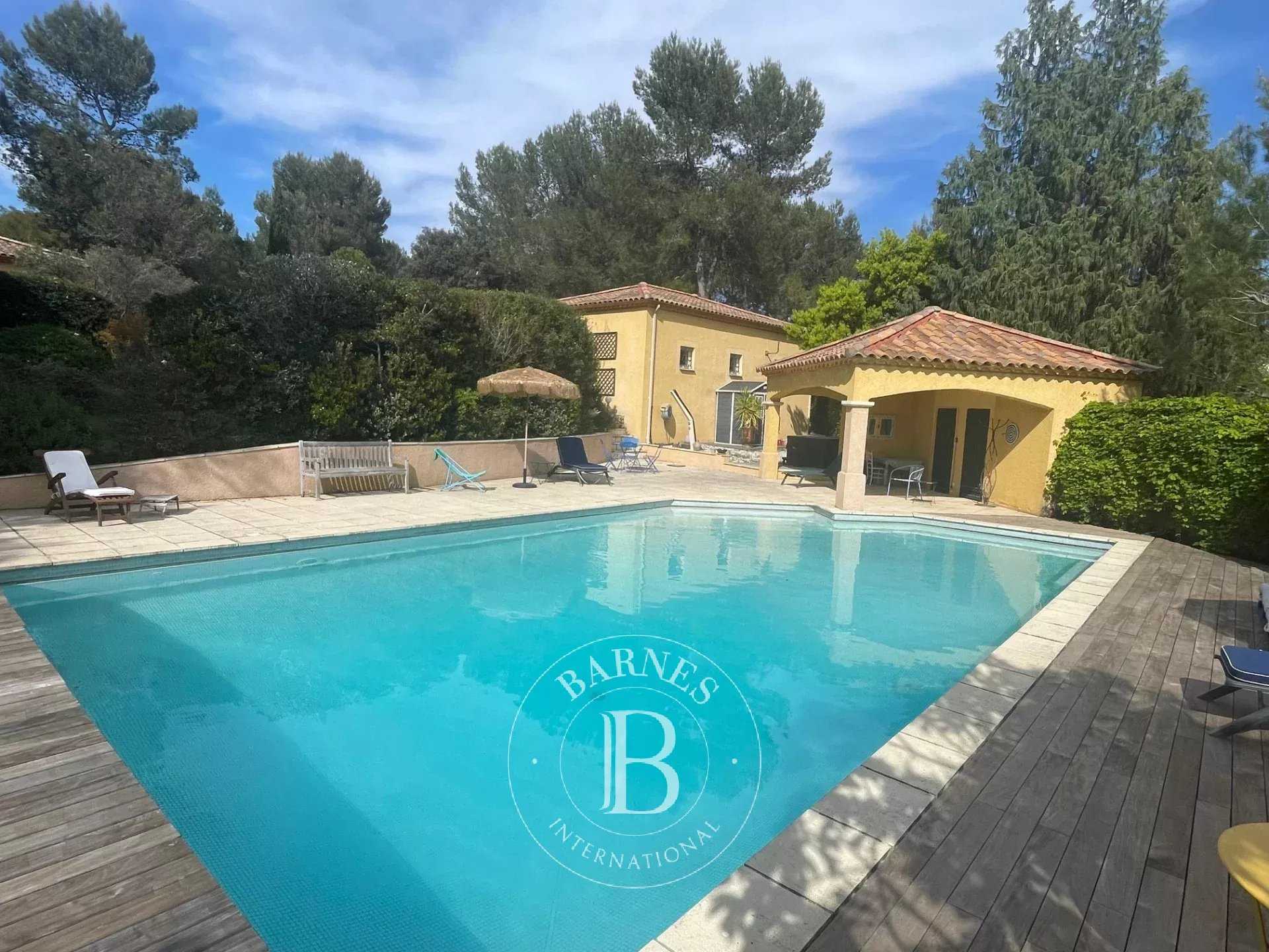 Saint-Gély-du-Fesc  - Maison 10 Pi&egrave;ces 6 Chambres