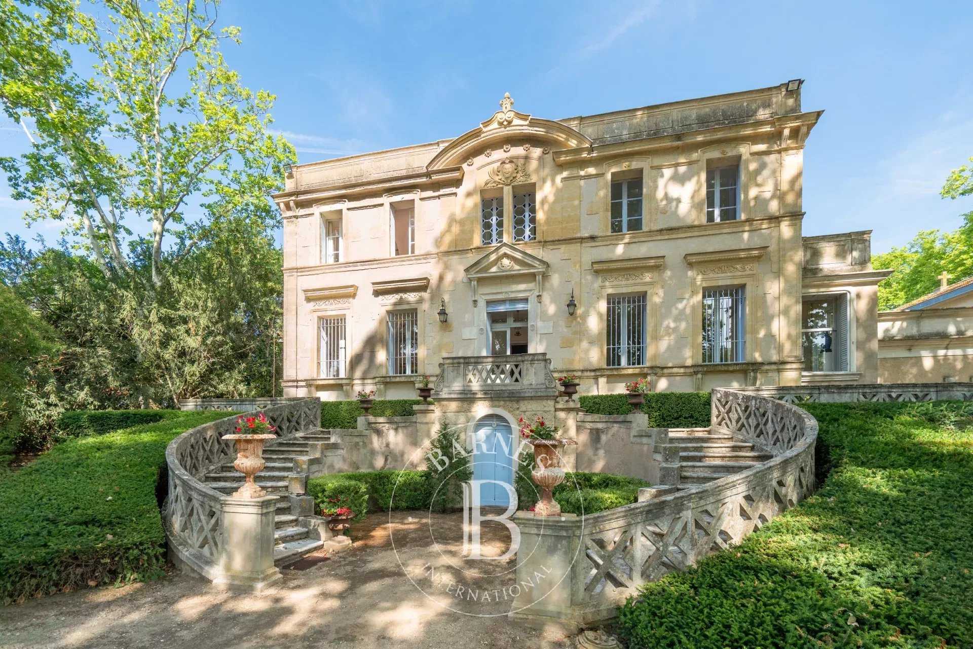 Pézenas  - Propriété 12 Pièces 6 Chambres
