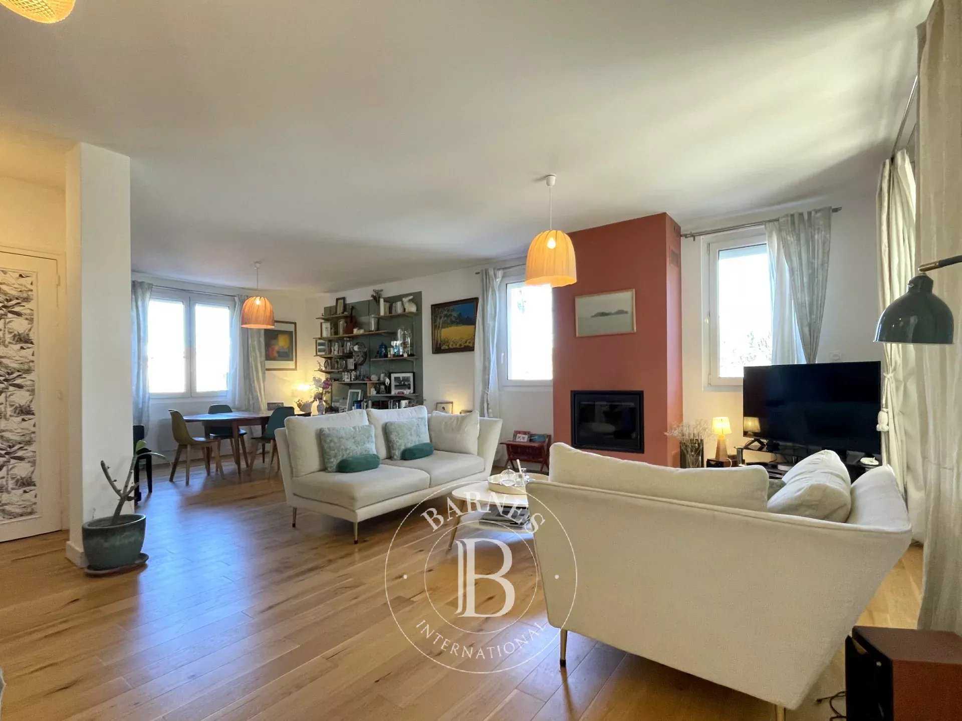 Toulouges  - Maison 7 Pi&egrave;ces 6 Chambres