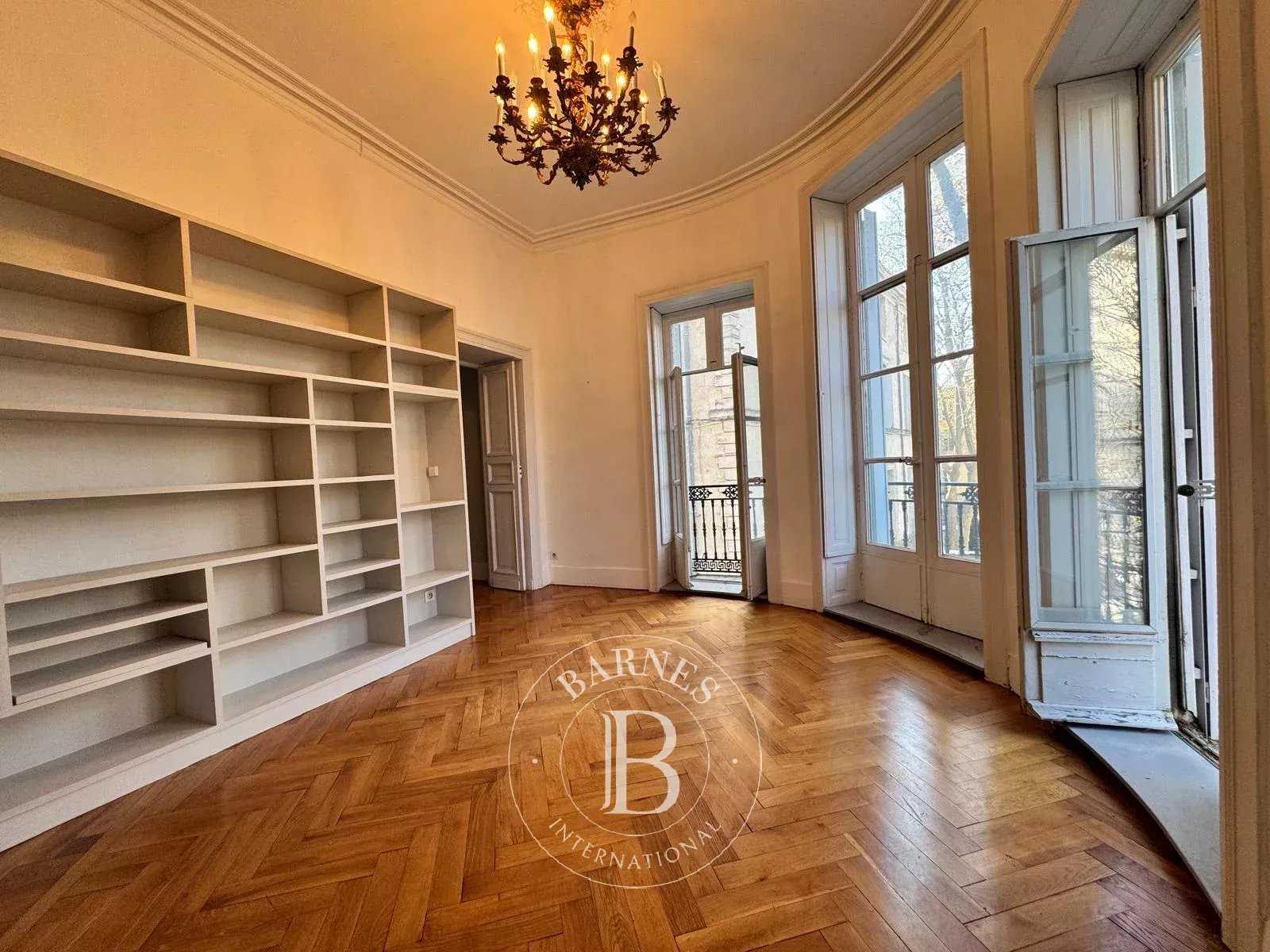 Montpellier  - Appartement 6 Pi&egrave;ces 4 Chambres