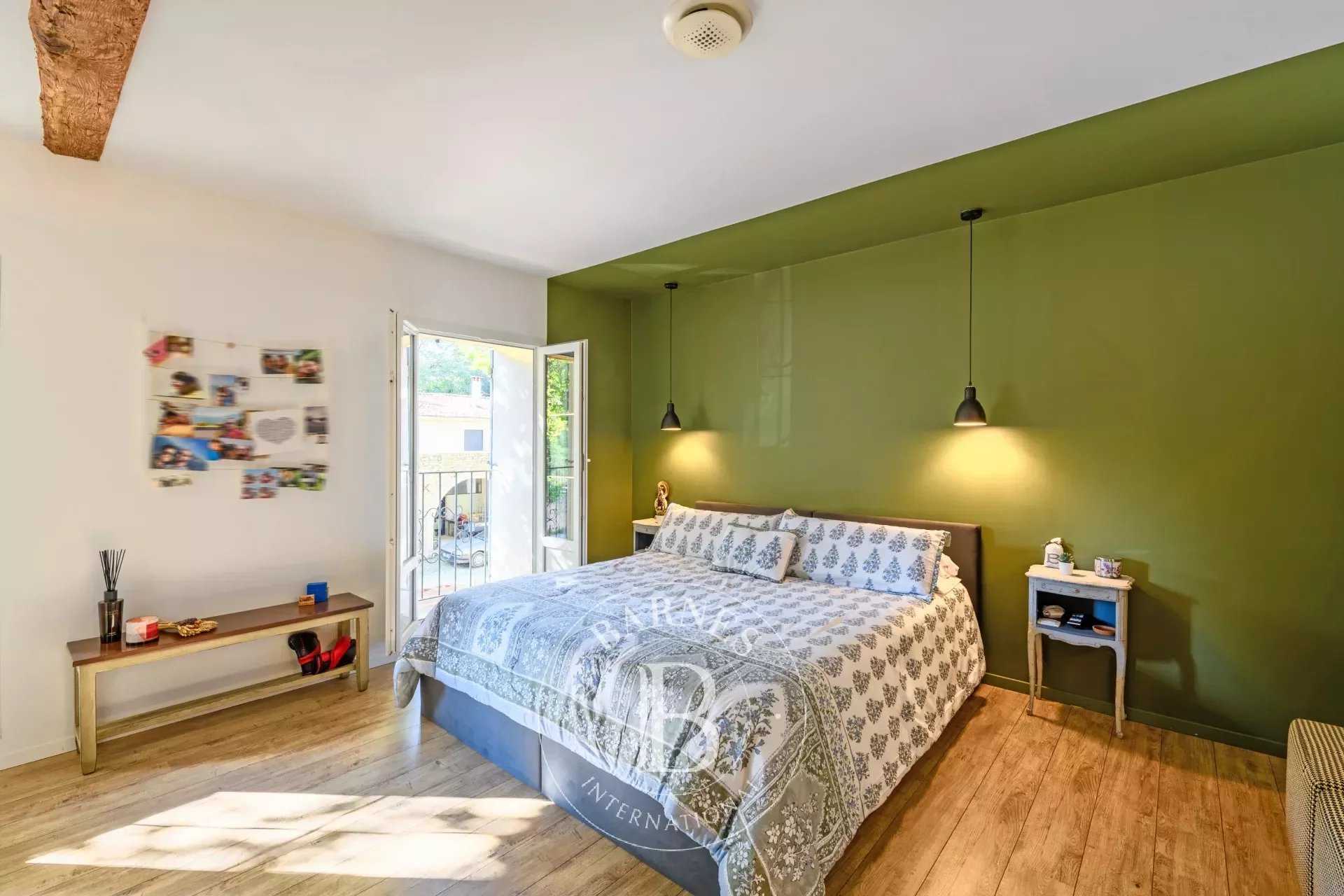 Vénéjan  - House 4 Bedrooms