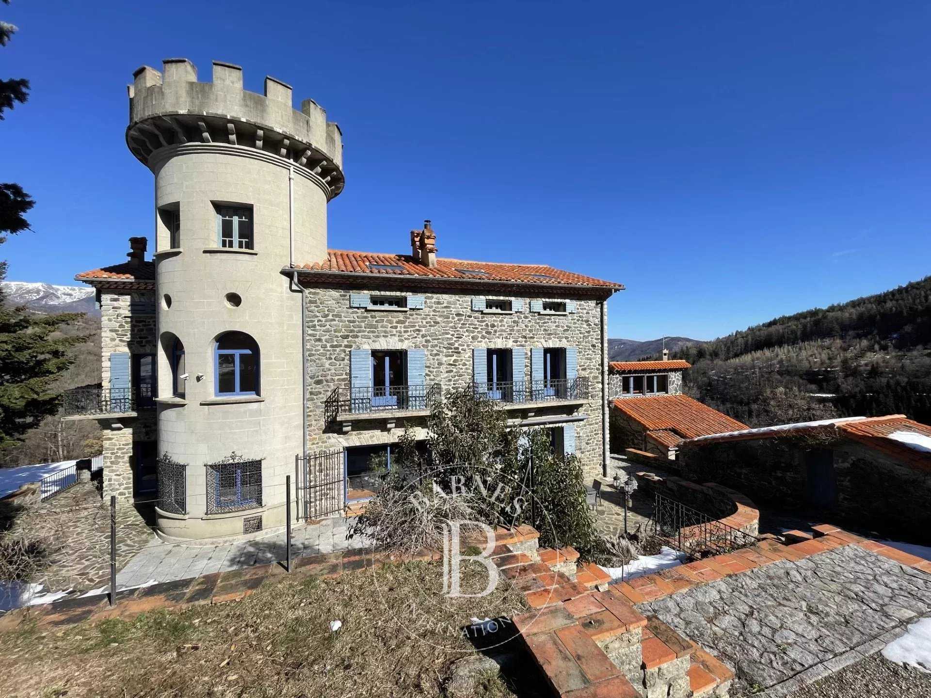 Prats-de-Mollo-la-Preste  - Propriété 16 Pièces 6 Chambres