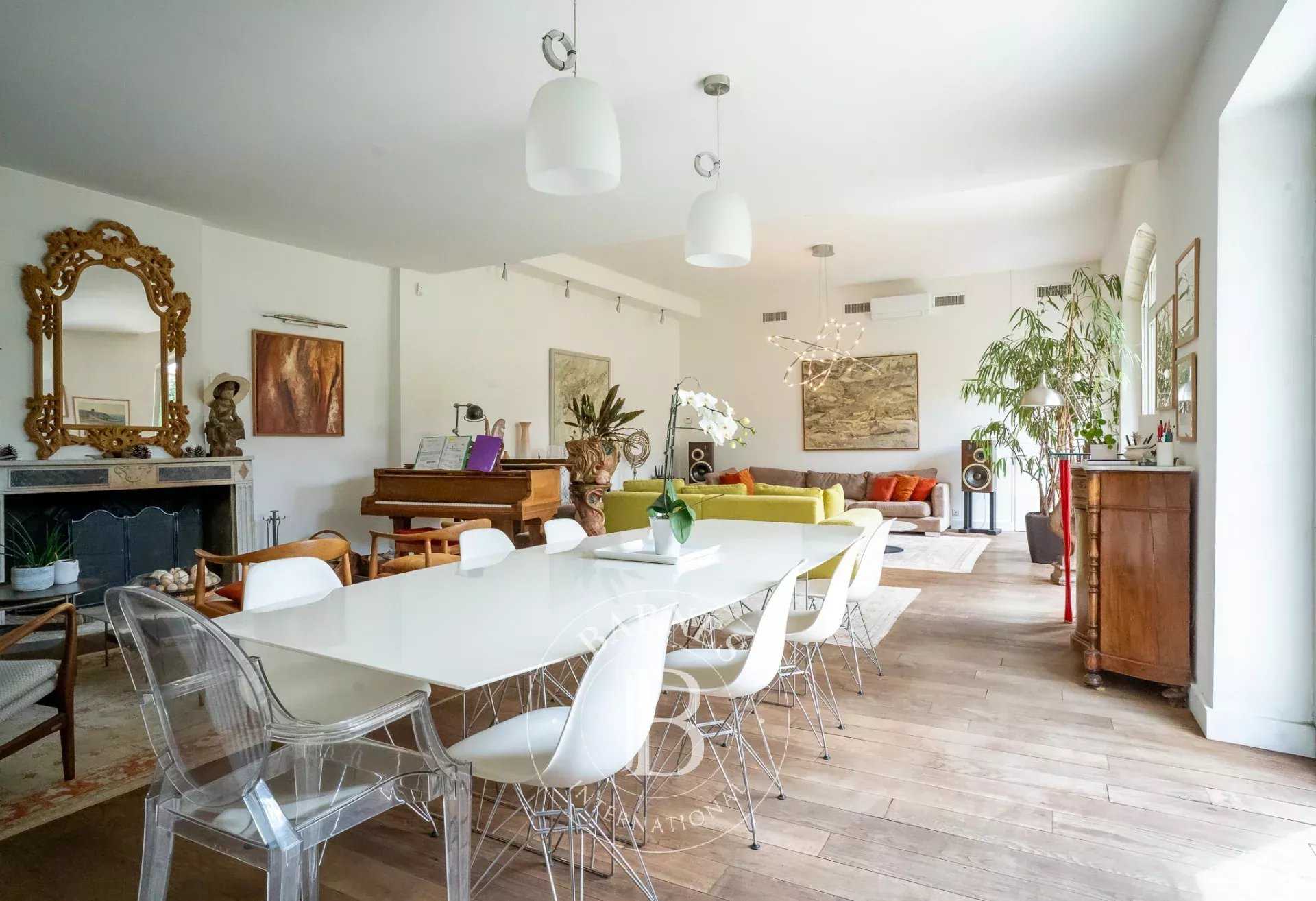 Les Angles  - Maison 7 Pi&egrave;ces 5 Chambres