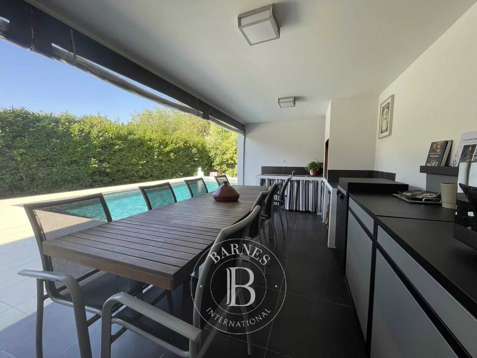 Toulouges  - Villa 5 Bedrooms