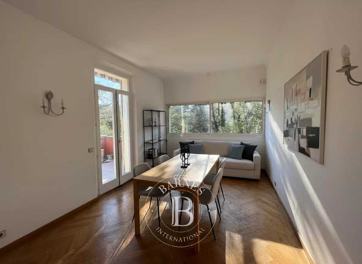 Montpellier  - Maison 9 Pi&egrave;ces 3 Chambres