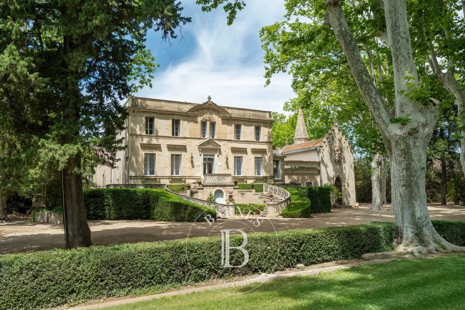 Pézenas  - Propriété 12 Pièces 6 Chambres