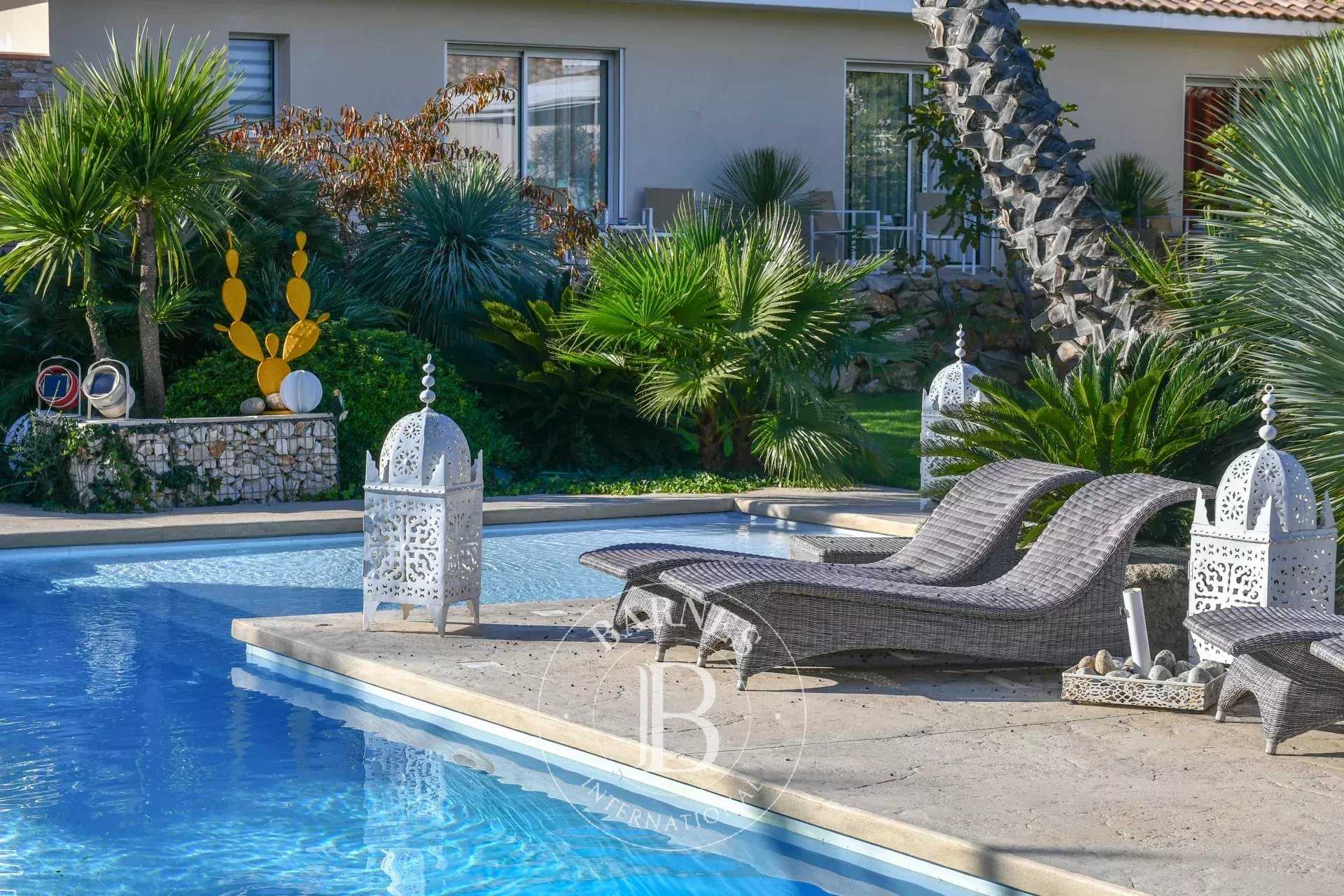 Perpignan  - House 6 Bedrooms