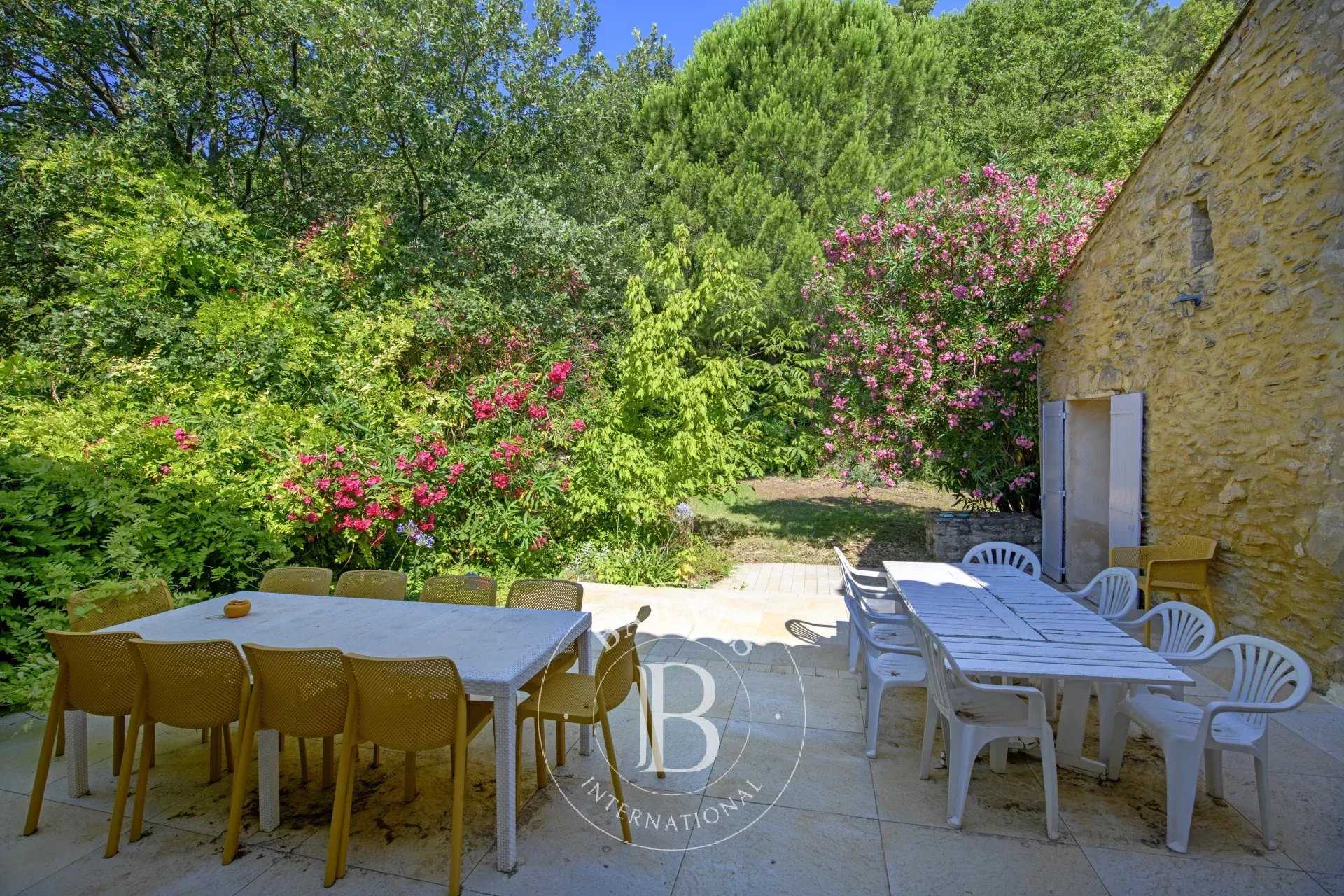 Tresques  - Mas 12 Pièces 6 Chambres