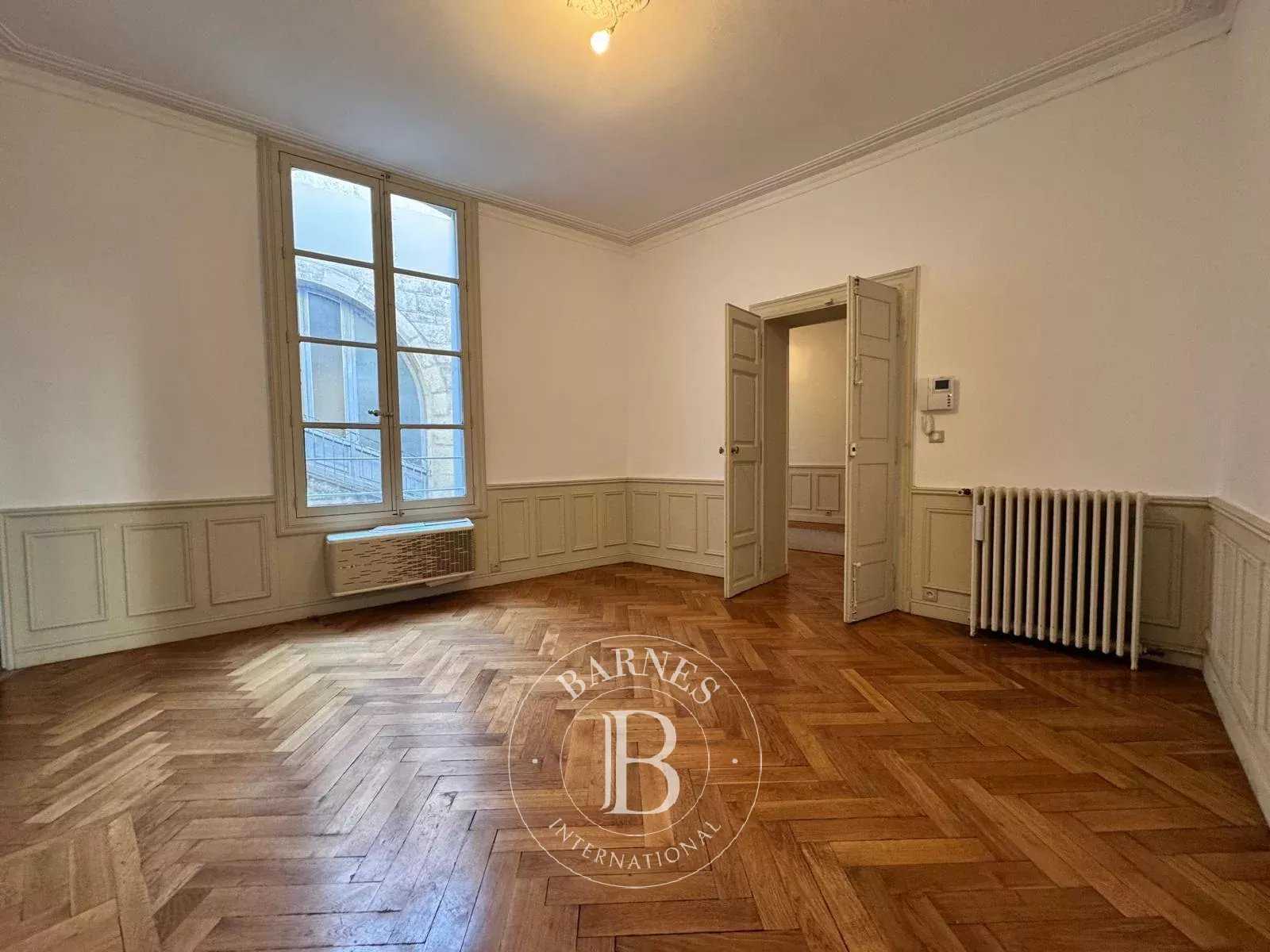 Montpellier  - Appartement 6 Pi&egrave;ces 4 Chambres