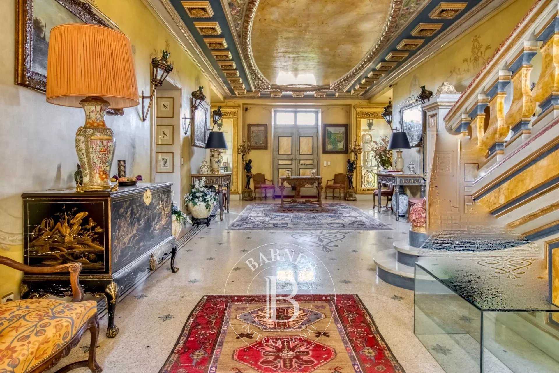 Pézenas  - Maison 14 Pi&egrave;ces 10 Chambres