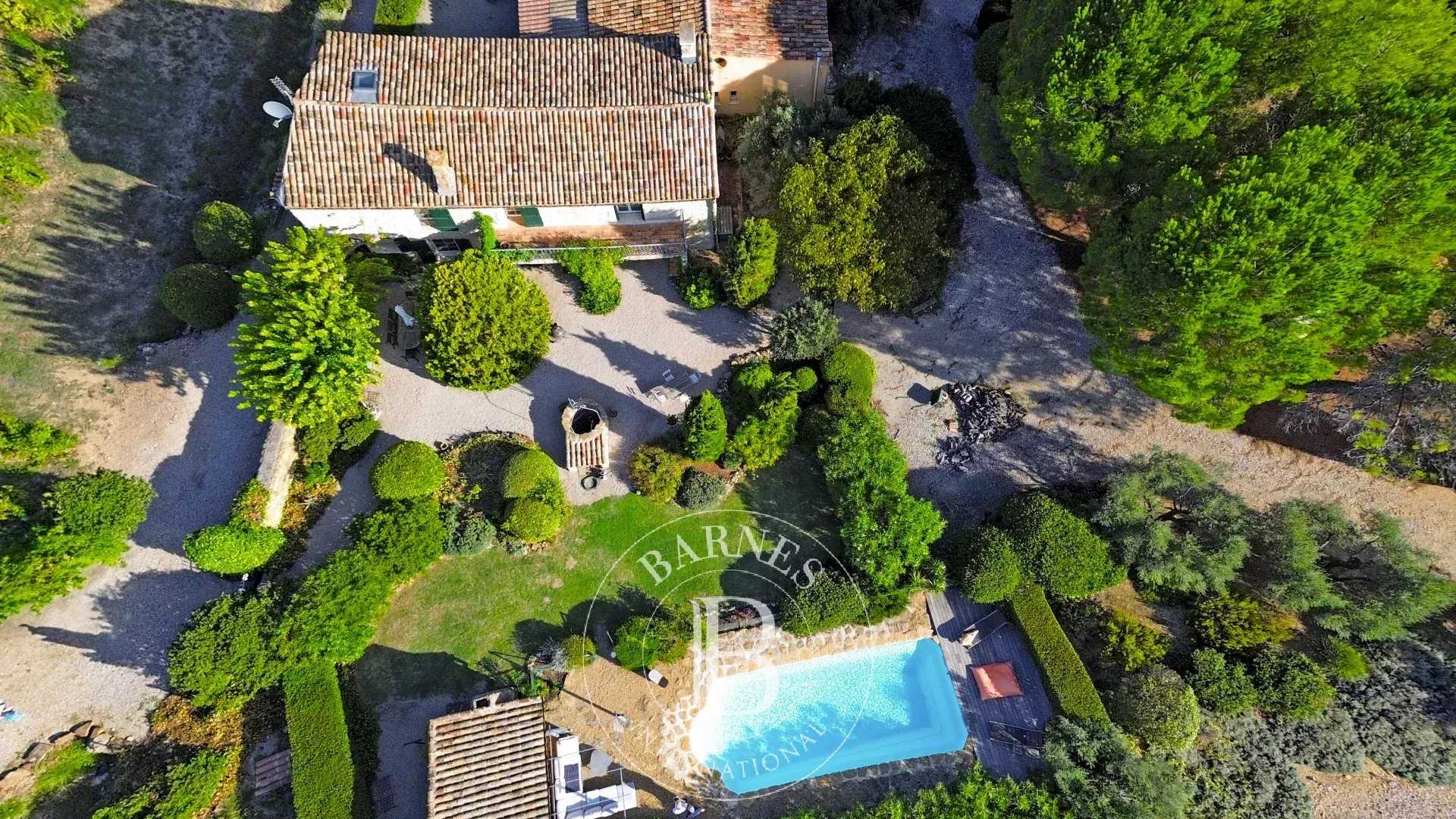 Saint-Jean-de-Fos  - Hostal 15 Cuartos 10 Habitaciones