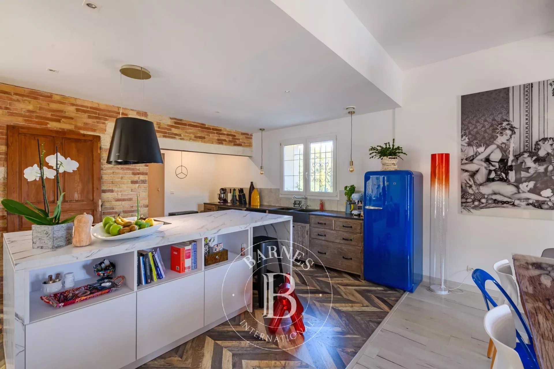 Vénéjan  - House 4 Bedrooms