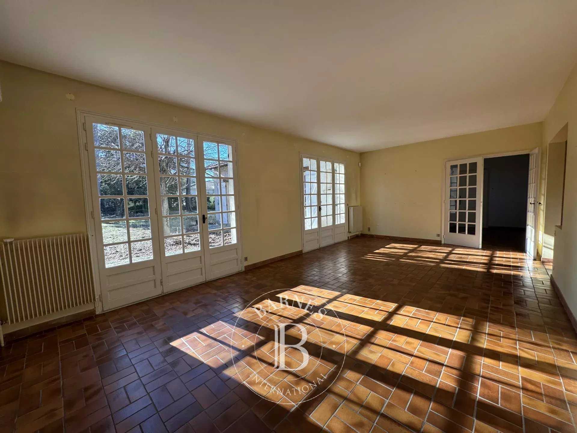 Saint-Clément-de-Rivière  - Maison 7 Pi&egrave;ces 4 Chambres