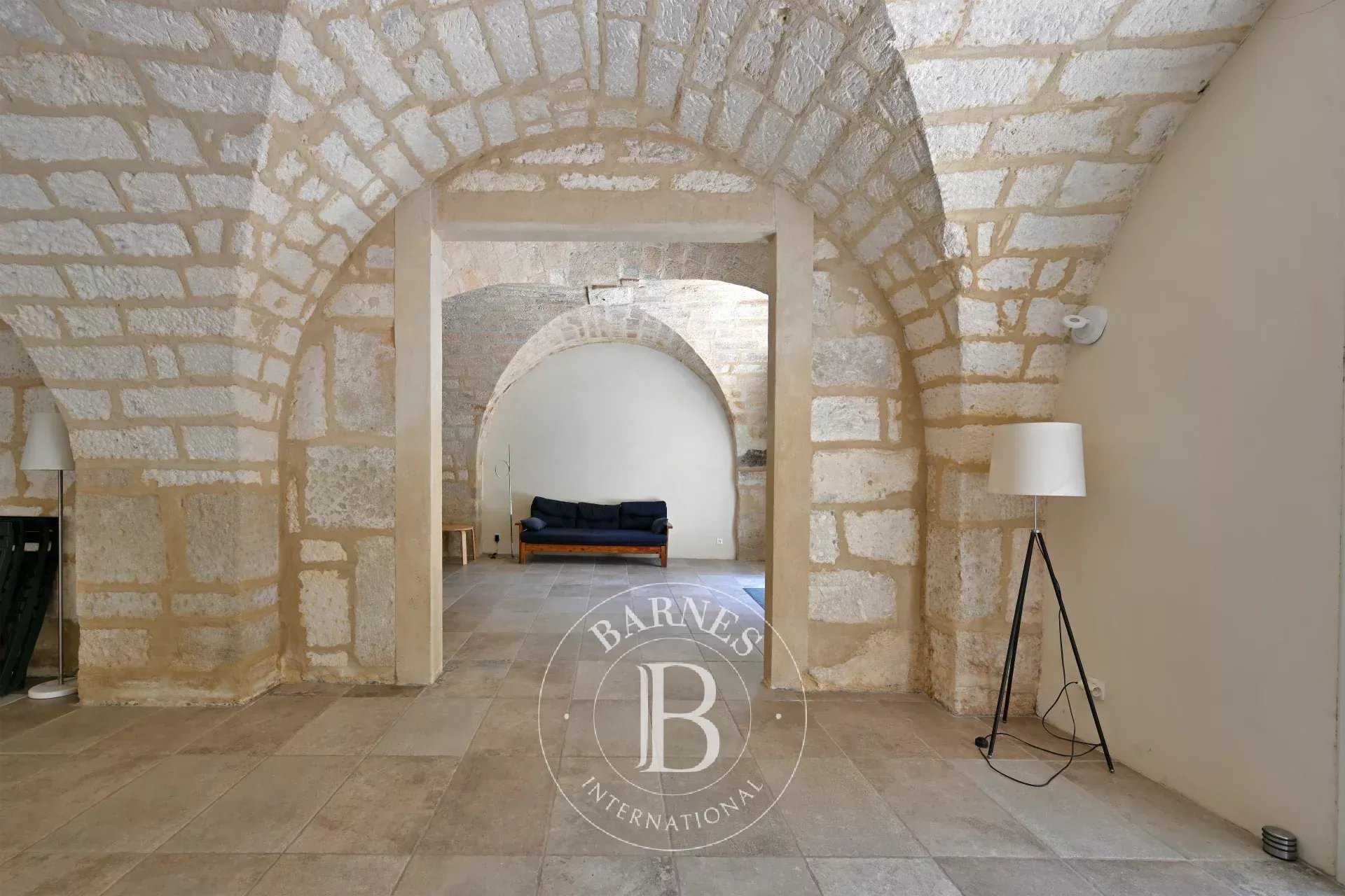 Montpellier  - Propriété 19 Pi&egrave;ces 5 Chambres