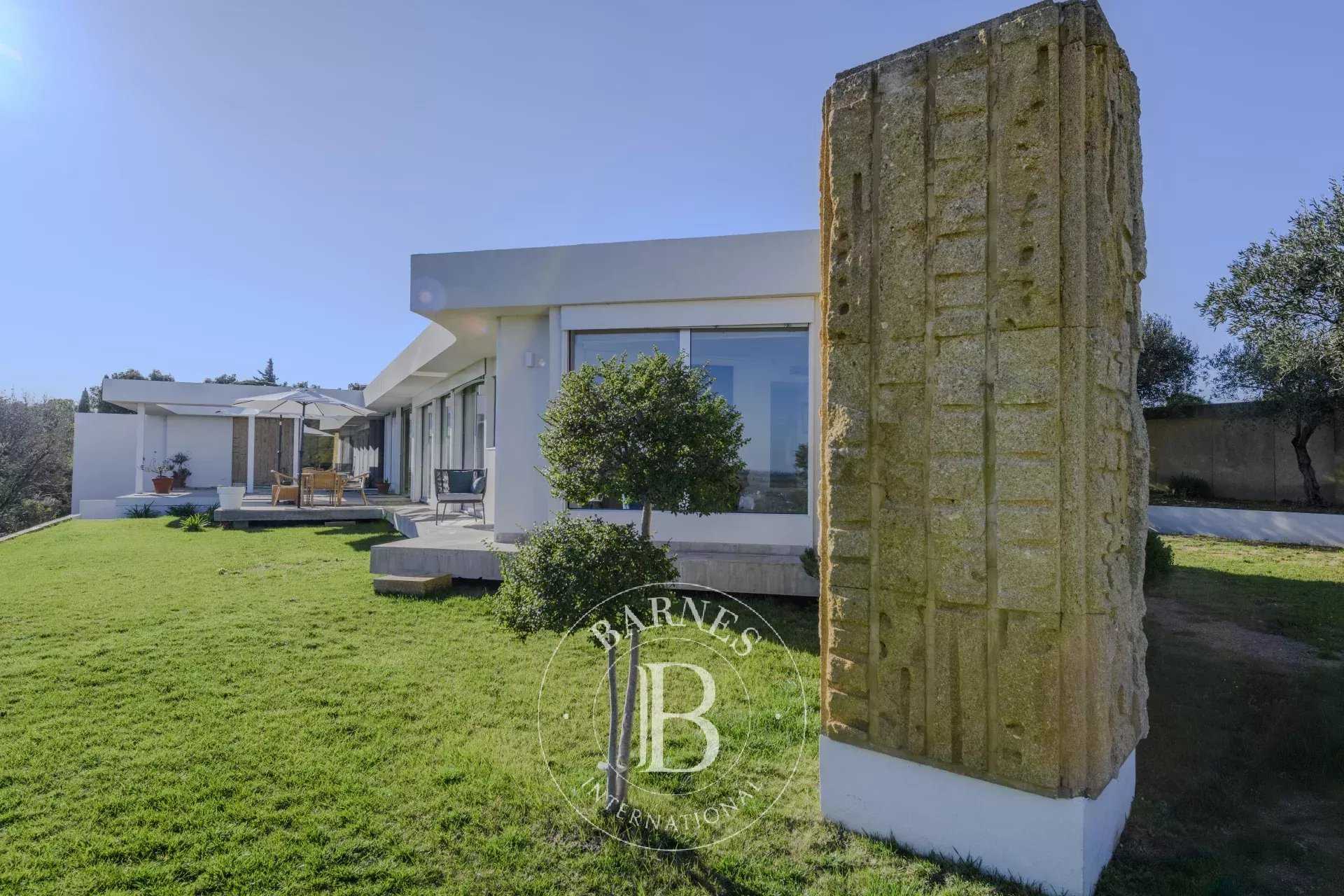 Villa Bellegarde  -  ref 85711035 (picture 2)