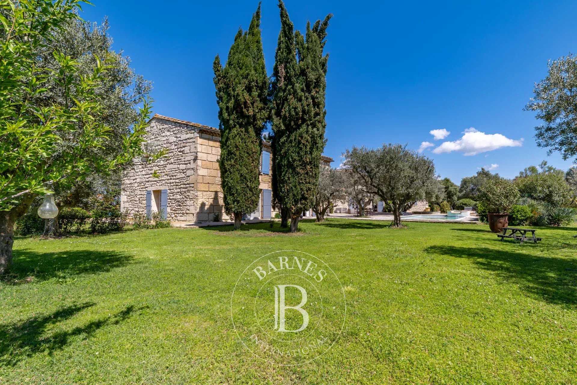 Mas Arles  -  ref 84578873 (picture 2)