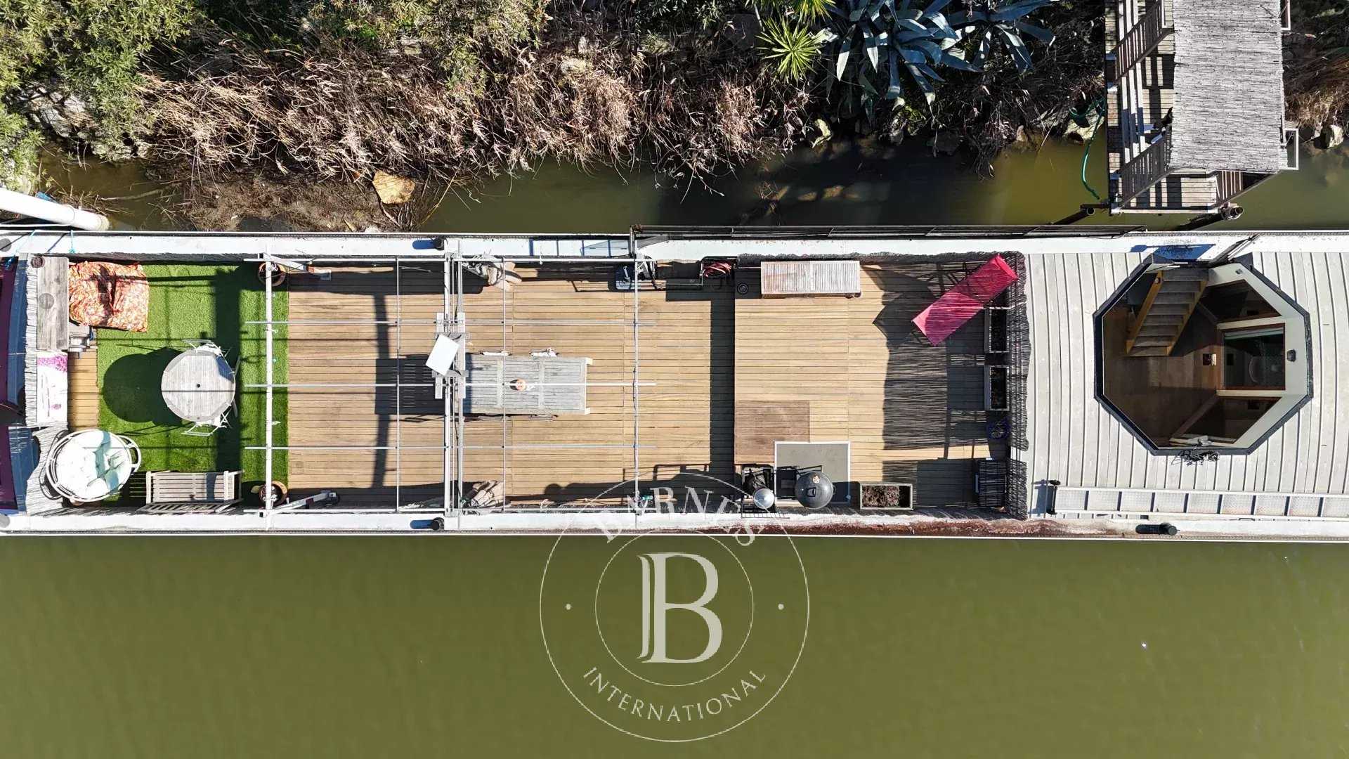 Péniche Aigues-Mortes  -  ref 86514370 (picture 1)