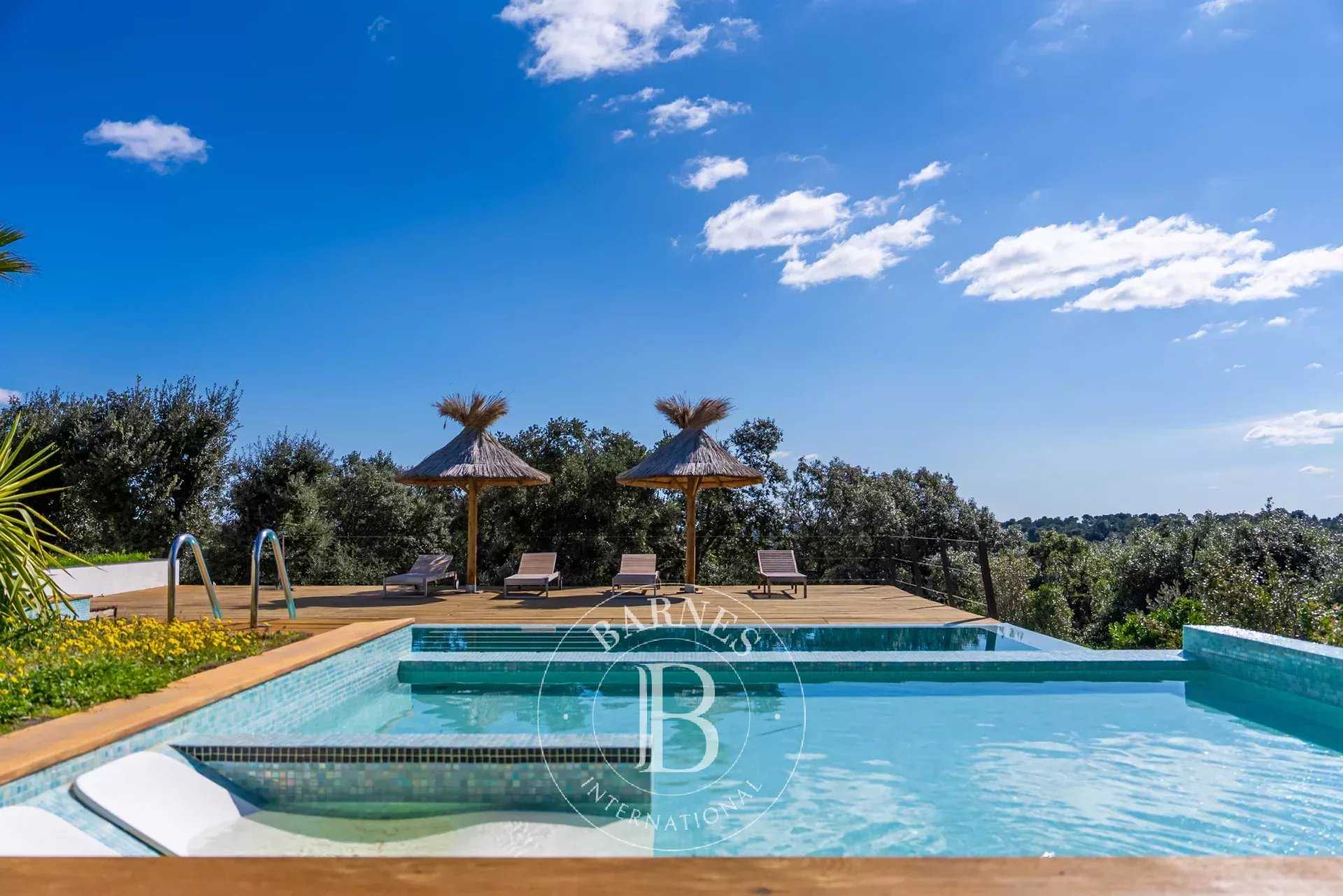 Villa Nîmes  -  ref 84529589 (picture 3)