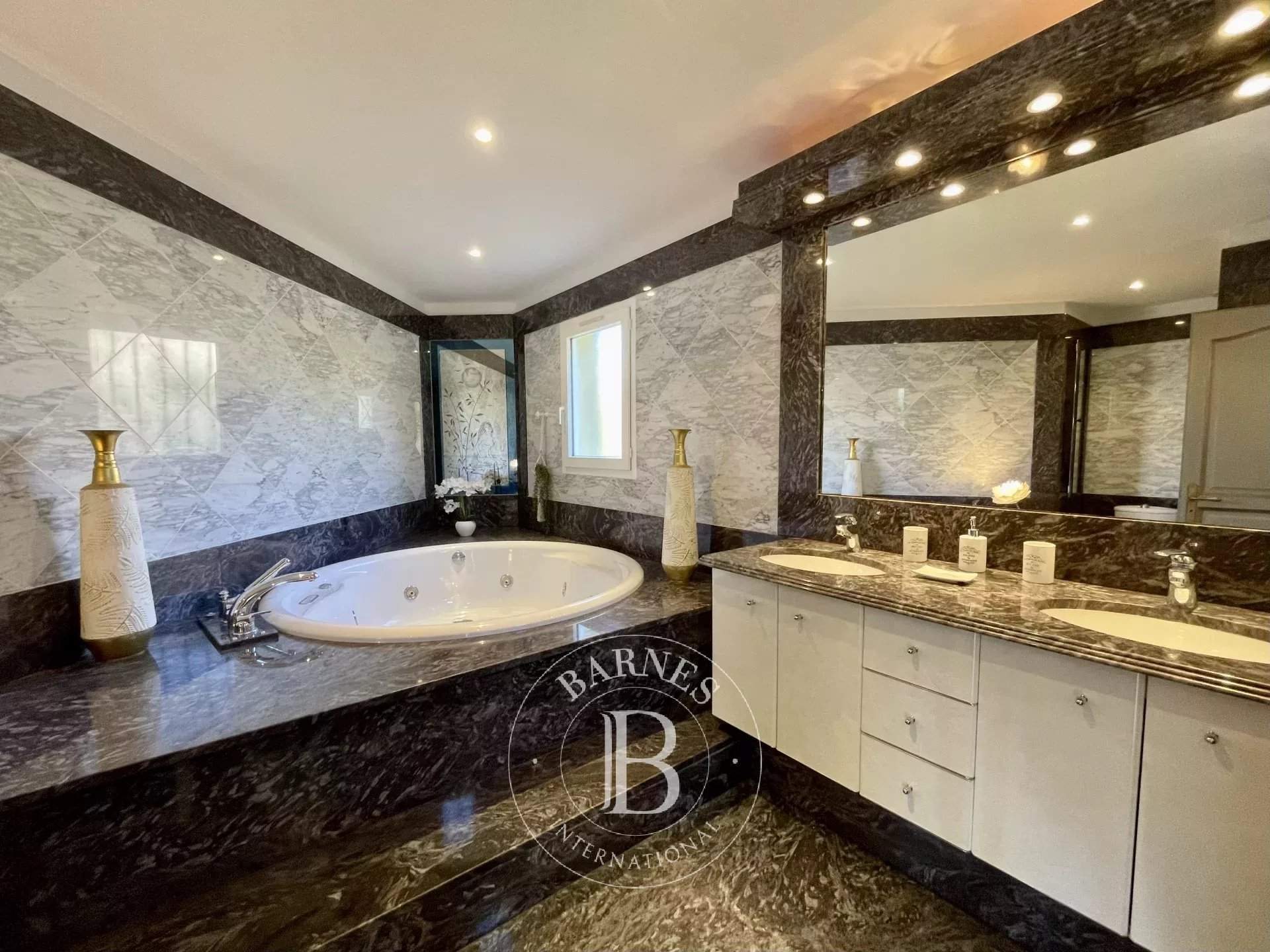 Saint-Cyprien Plage  - Maison 9 Pi&egrave;ces 5 Chambres - picture 12