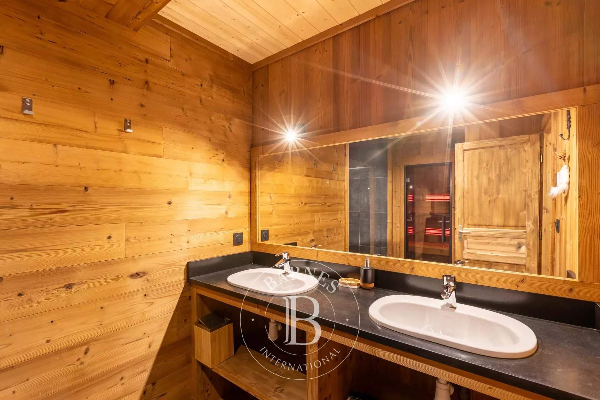 Font-Romeu-Odeillo-Via  - Chalet 7 Pièces 6 Chambres - picture 8