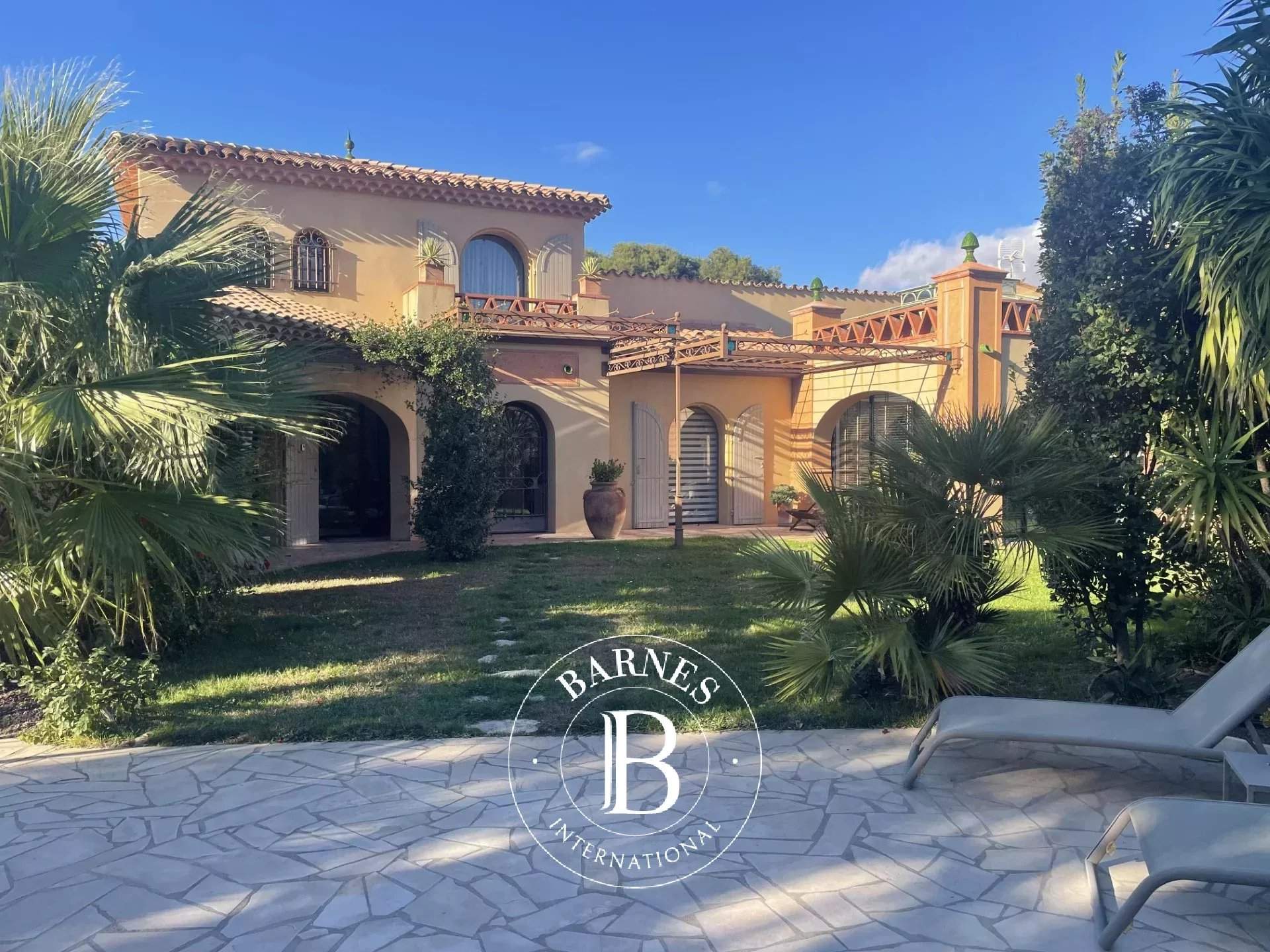 Perpignan  - Maison 7 Pi&egrave;ces 3 Chambres - picture 4