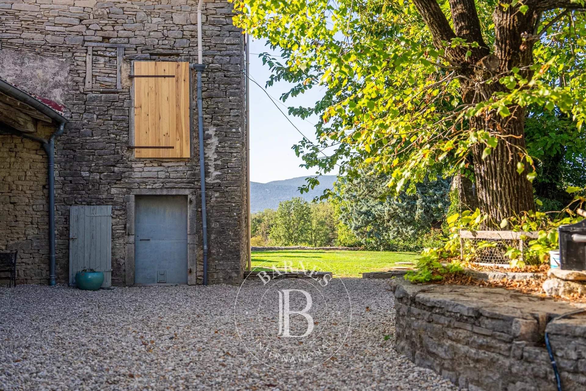 Quissac  - Property 19 Bedrooms - picture 9