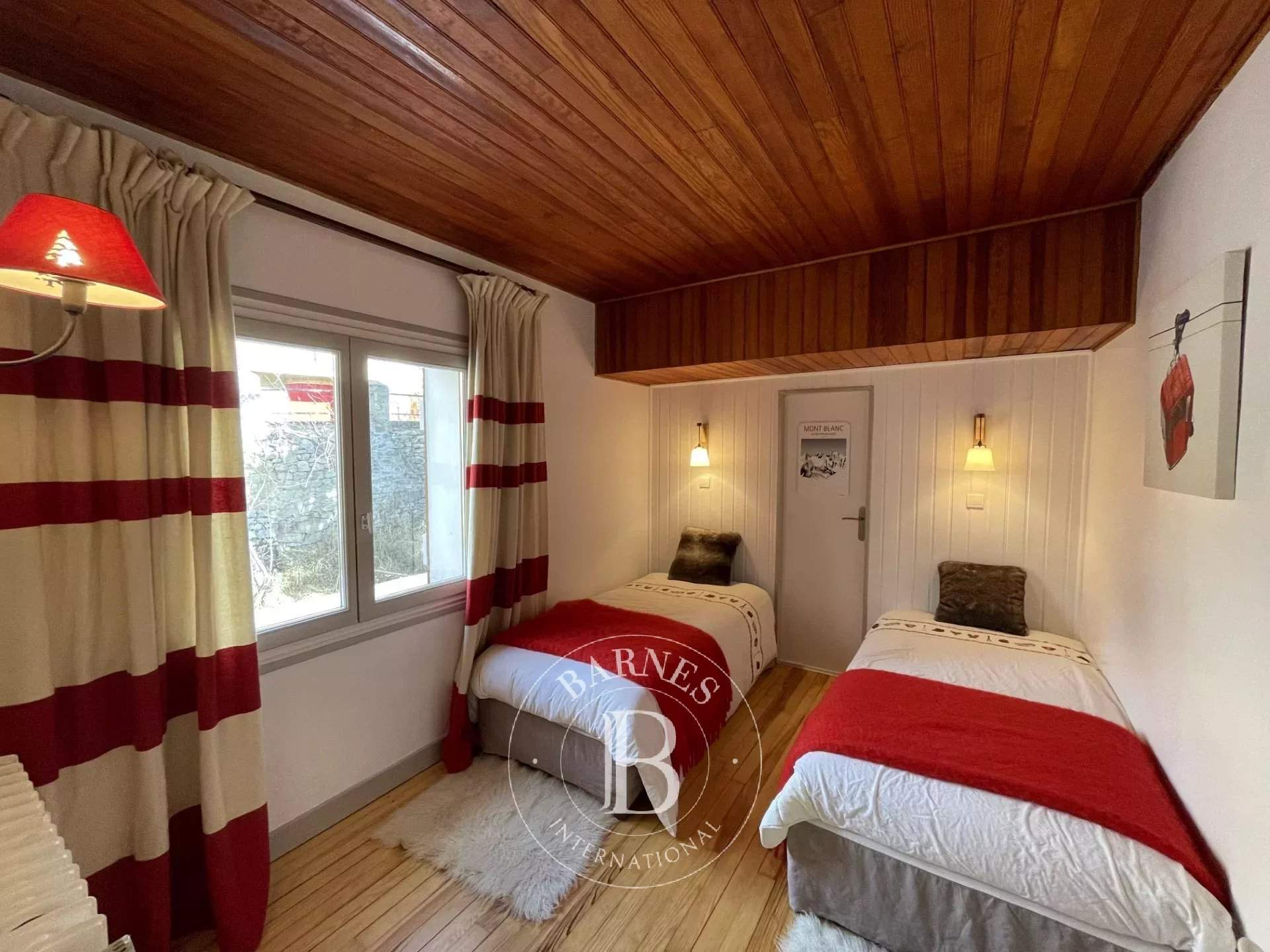 Font-Romeu-Odeillo-Via  - Chalet 12 Pièces 8 Chambres - picture 17