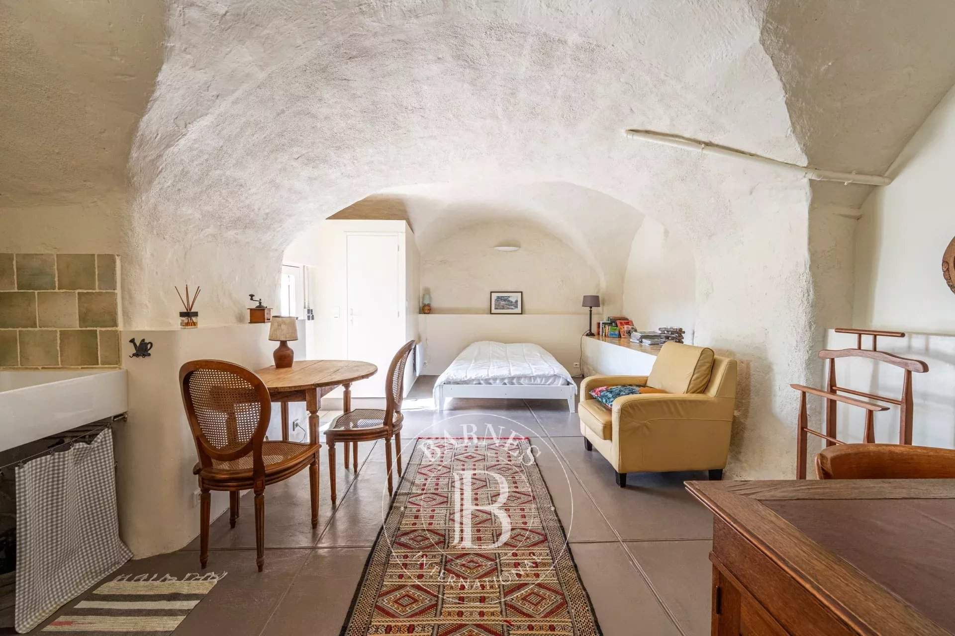 Quissac  - Property 19 Bedrooms - picture 15