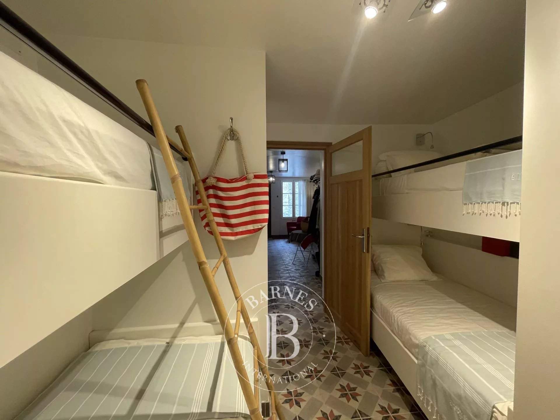 Laroque-des-Albères  - Casa de pueblo 5 Cuartos 3 Habitaciones - picture 12