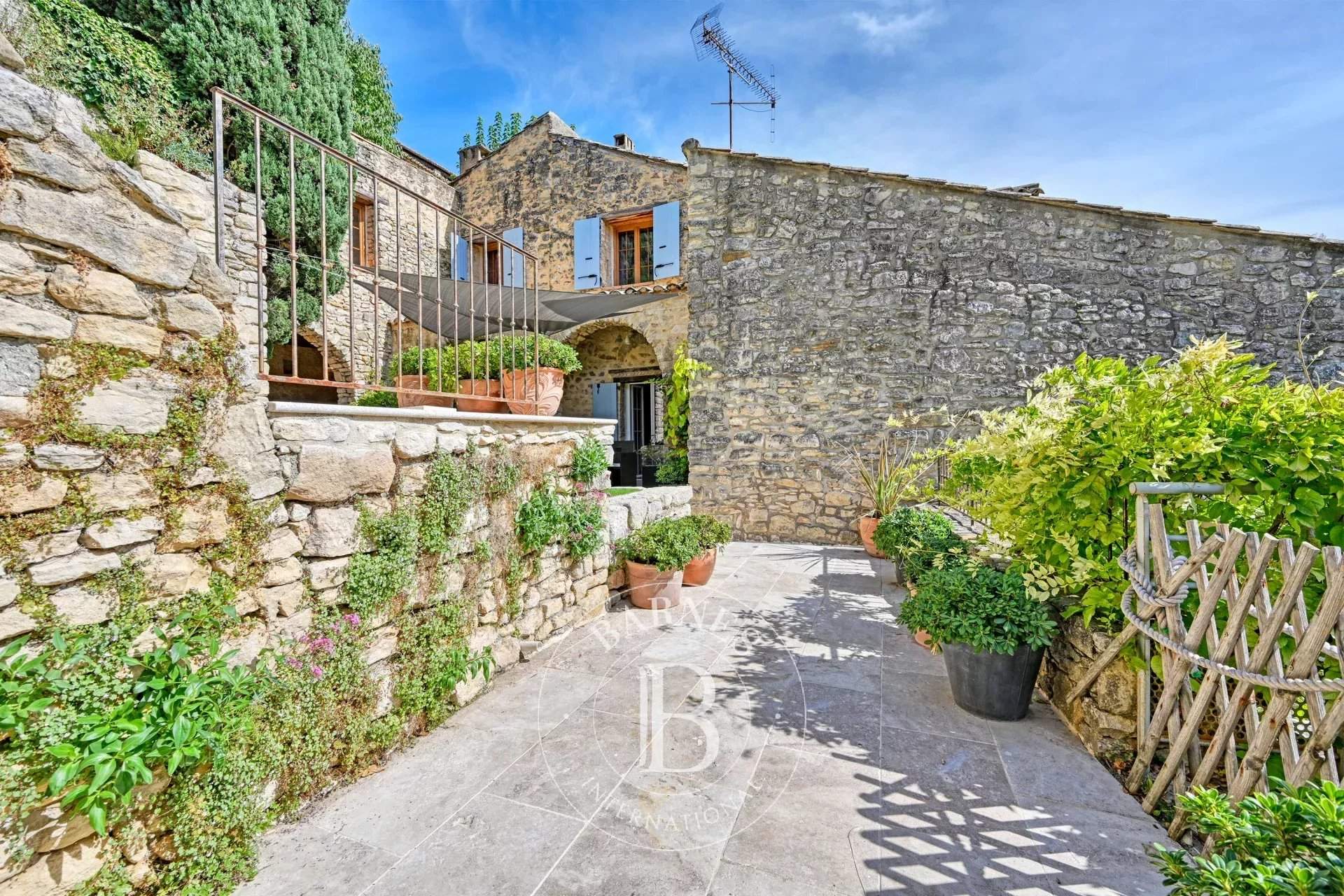 La Roque-sur-Cèze  - Maison 9 Pièces 4 Chambres - picture 14