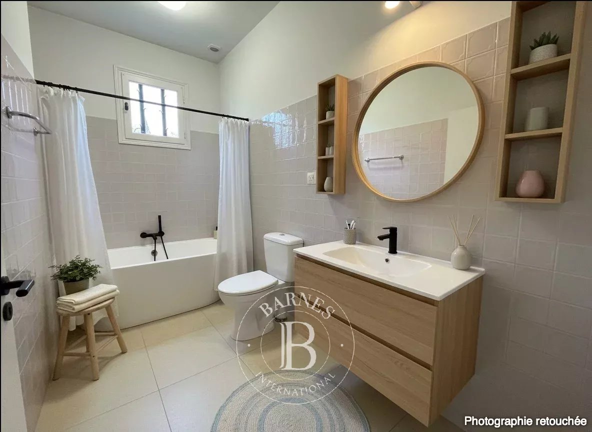 Saint-Clément-de-Rivière  - Maison 7 Pi&egrave;ces 4 Chambres - picture 13