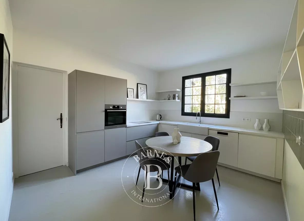 Saint-Clément-de-Rivière  - Maison 7 Pi&egrave;ces 4 Chambres - picture 11