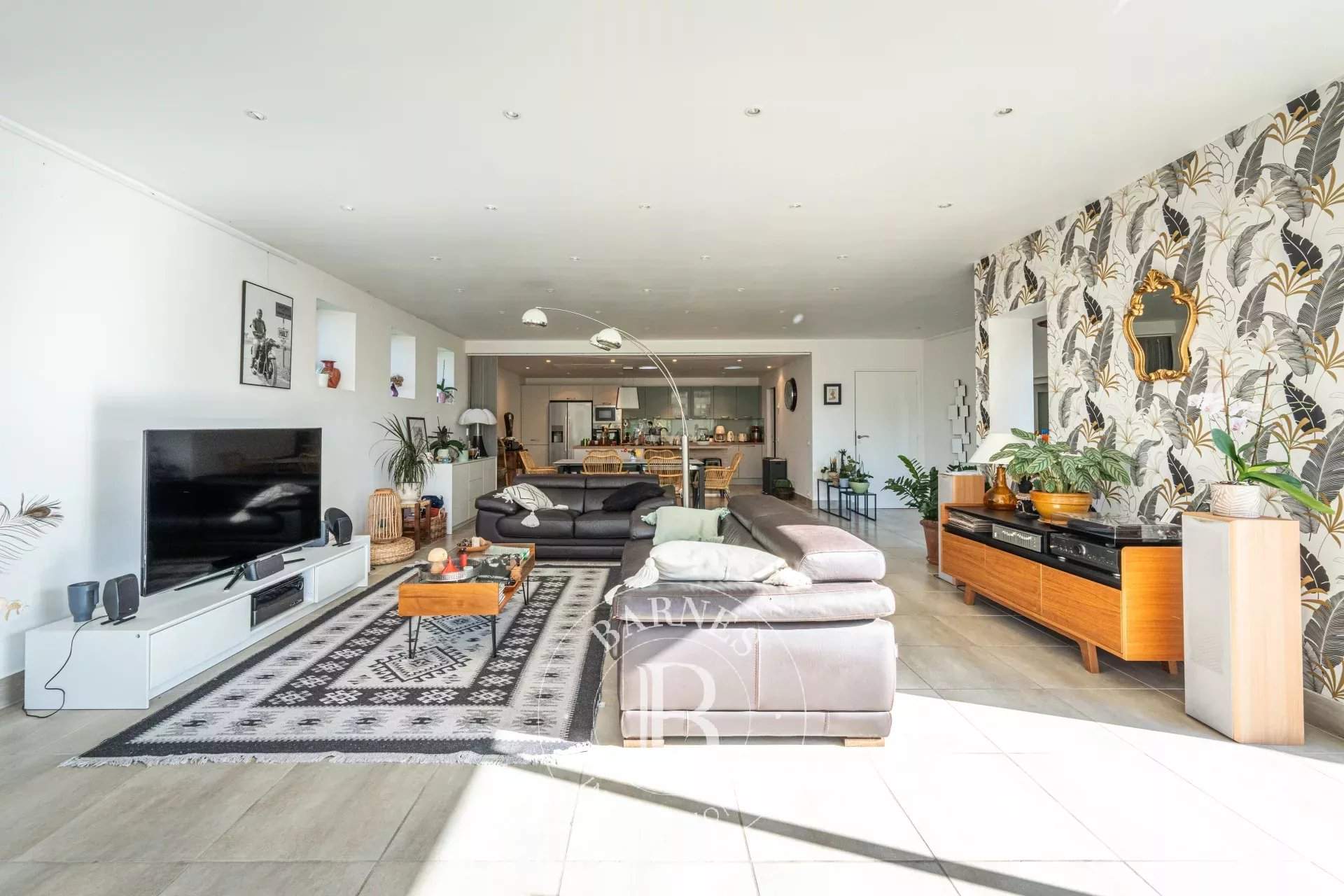 Quissac  - Property 19 Bedrooms - picture 7