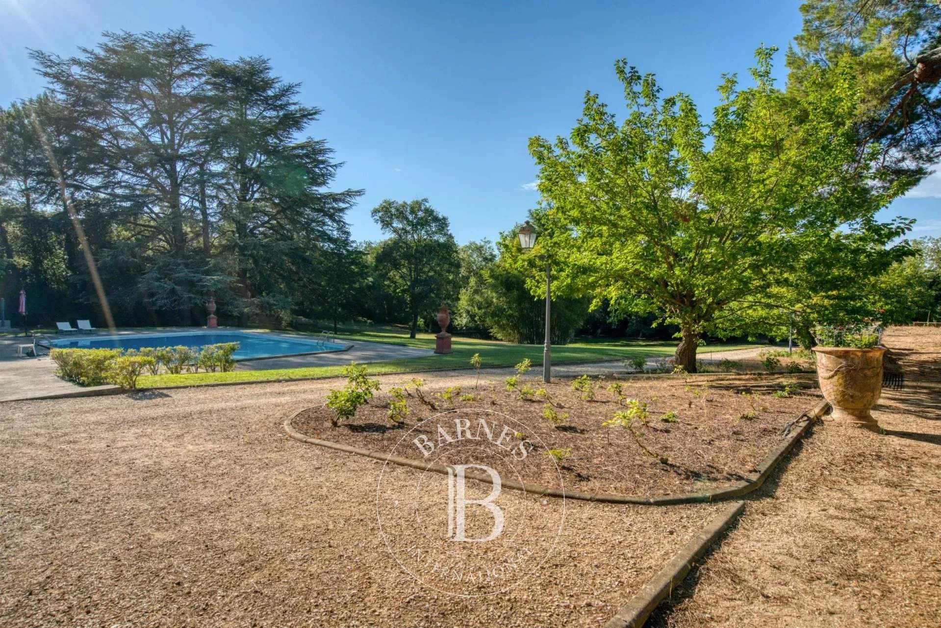 Pézenas  - Maison 14 Pi&egrave;ces 10 Chambres - picture 5