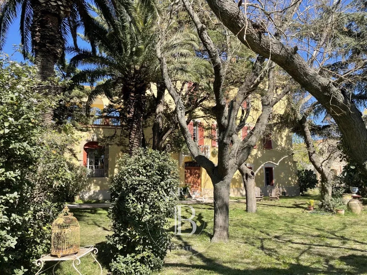 Perpignan  - Property 7 Bedrooms - picture 2