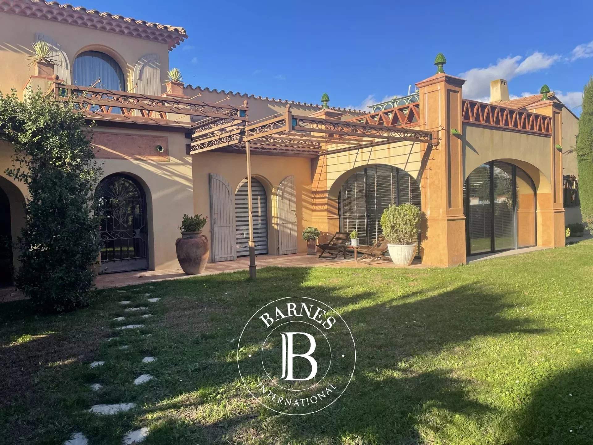 Perpignan  - Maison 7 Pi&egrave;ces 3 Chambres - picture 5