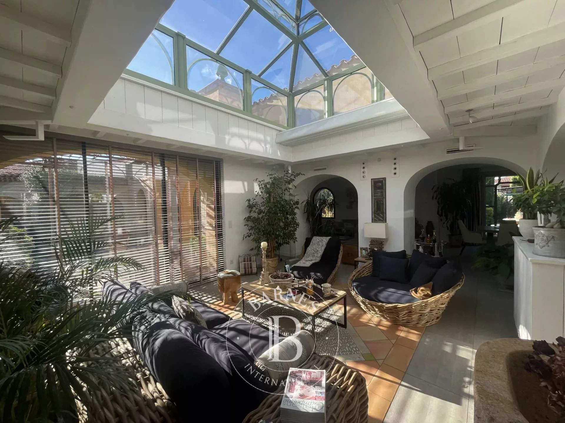 Perpignan  - Maison 7 Pi&egrave;ces 3 Chambres - picture 8