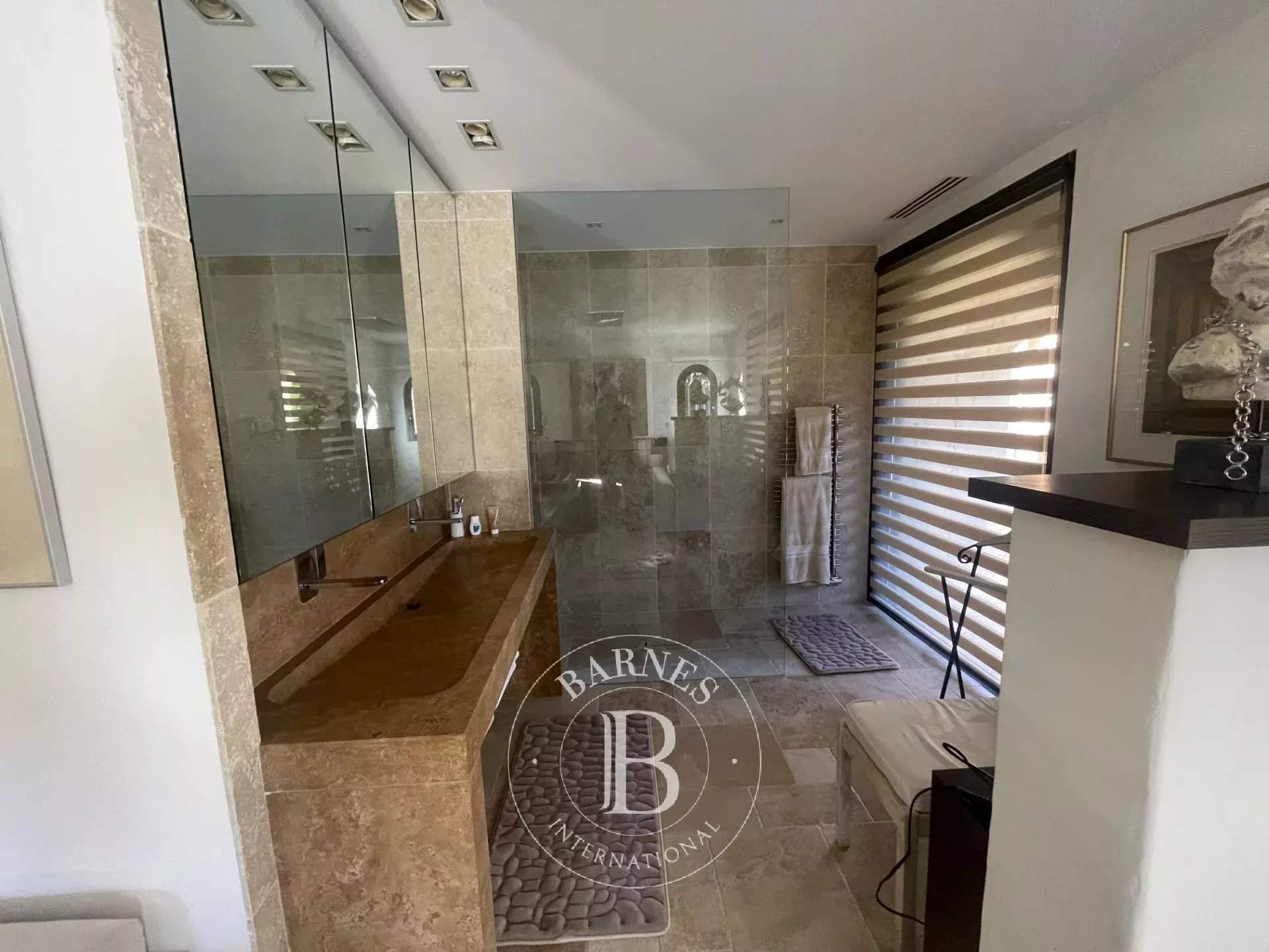 Perpignan  - Maison 7 Pi&egrave;ces 3 Chambres - picture 9