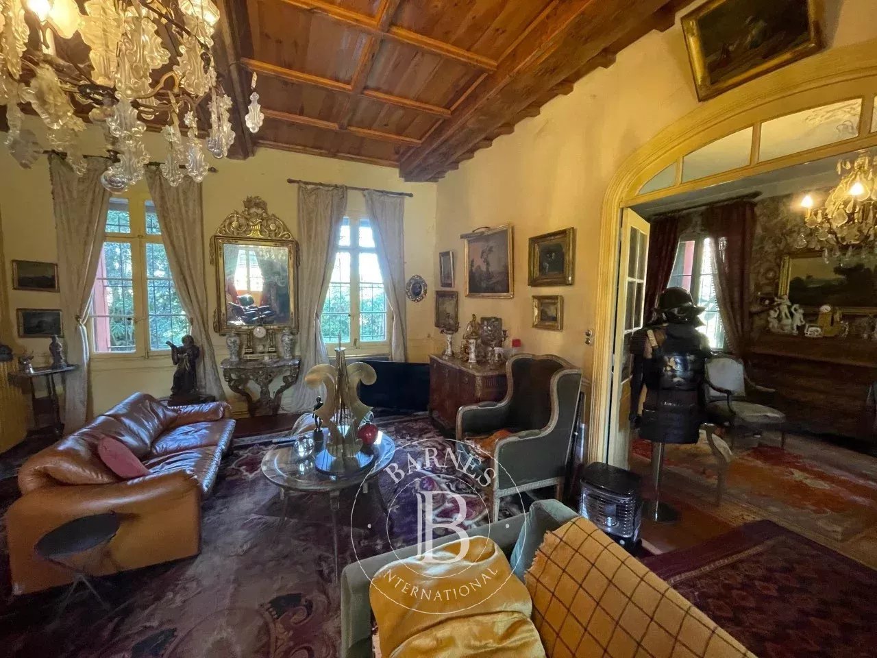 Perpignan  - Property 7 Bedrooms - picture 7