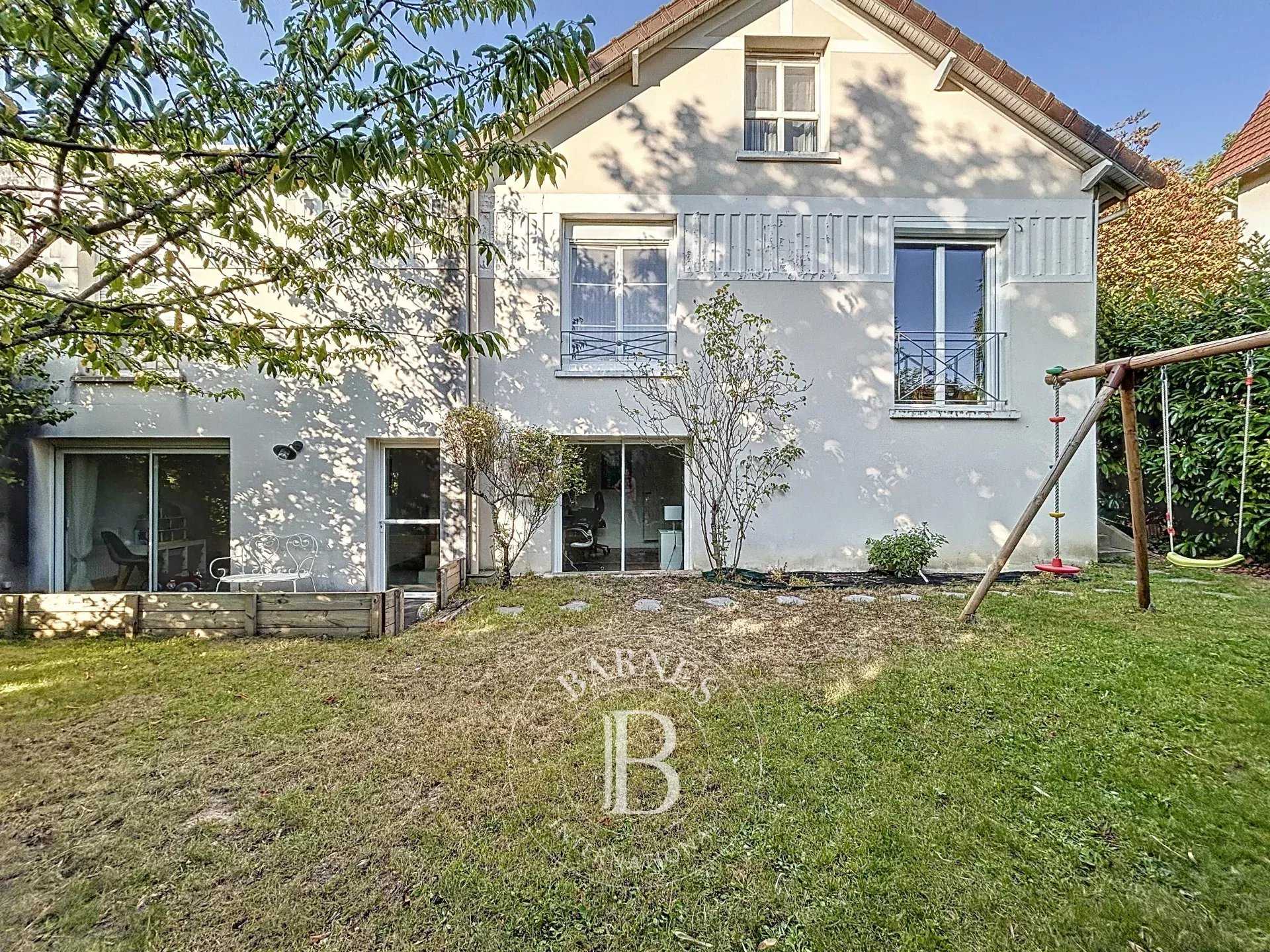 Saint-Germain-en-Laye  - Casa 7 Cuartos 5 Habitaciones