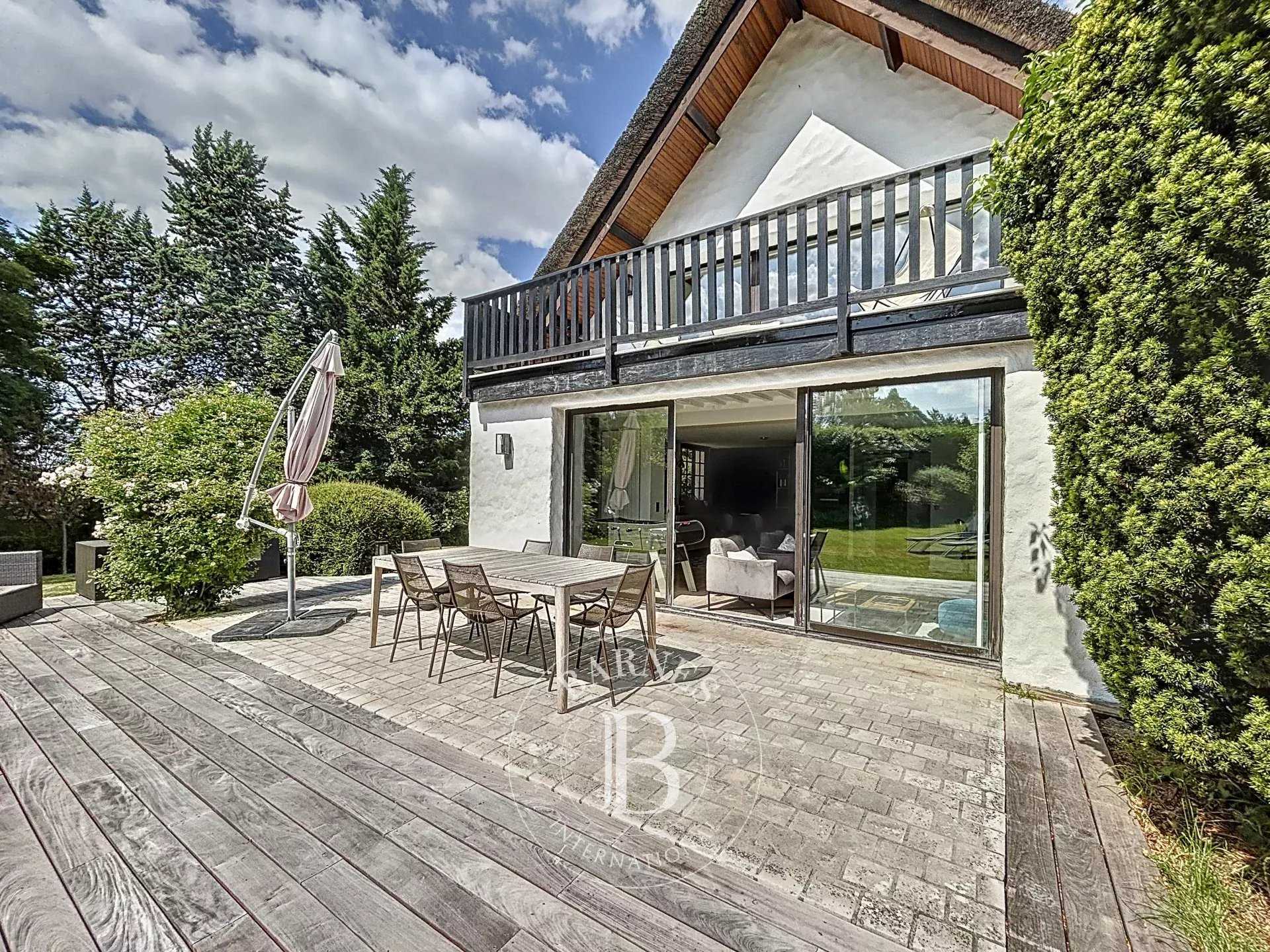 Saint-Germain-en-Laye  - House 5 Bedrooms