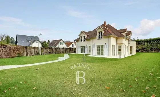 House La Celle-Saint-Cloud