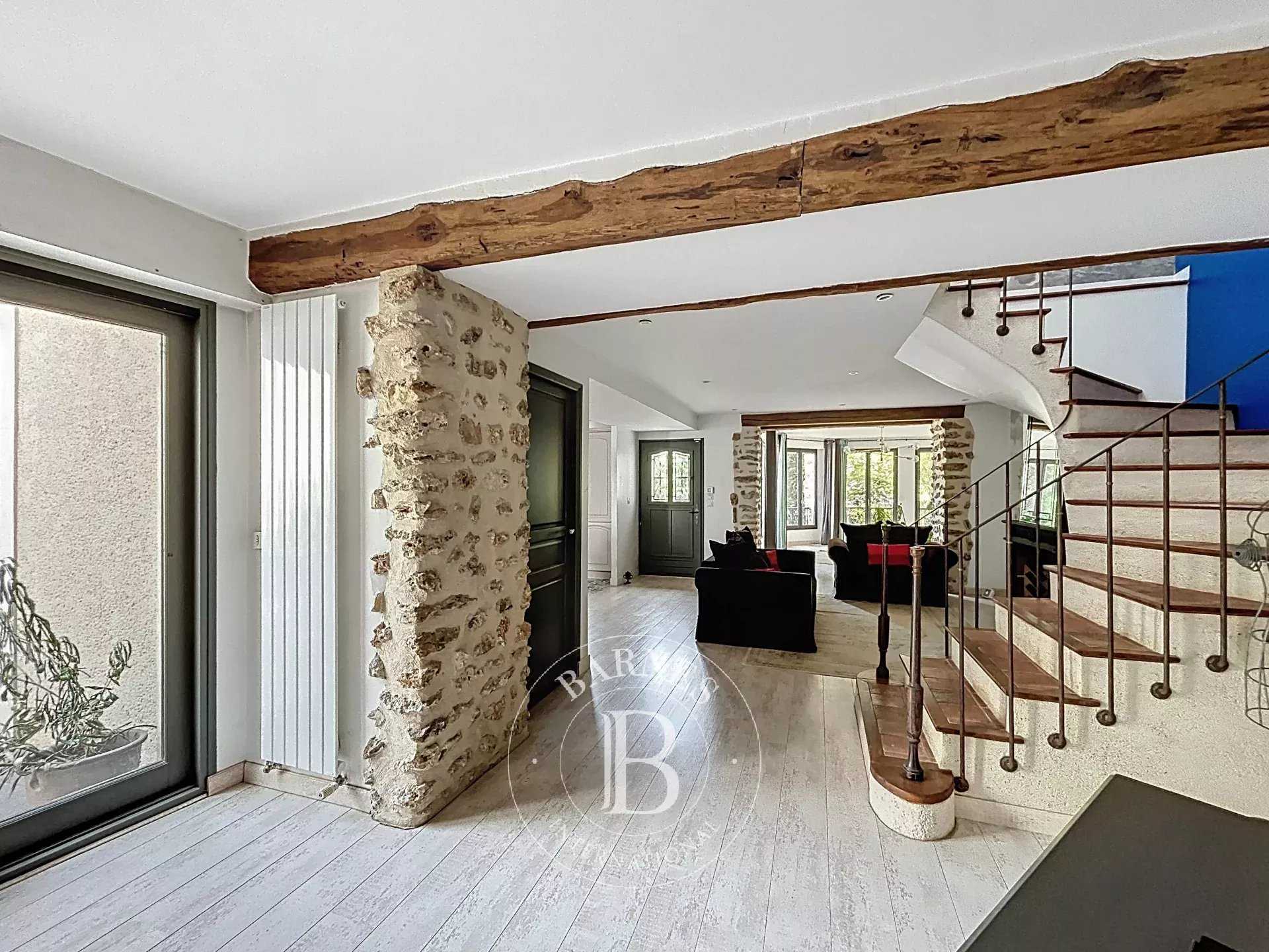 Orgeval  - Maison 8 Pi&egrave;ces 5 Chambres