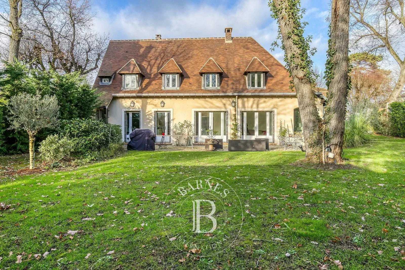 Croissy-sur-Seine  - Maison 6 Pièces 4 Chambres