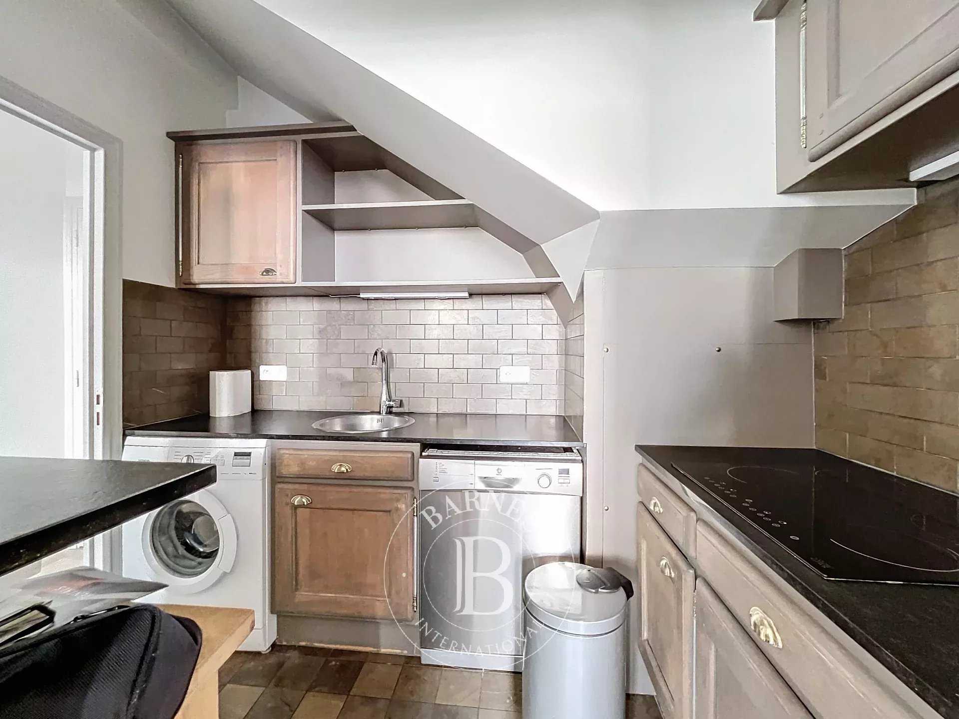 Saint-Germain-en-Laye  - Appartement 2 Pièces, 1 Chambre