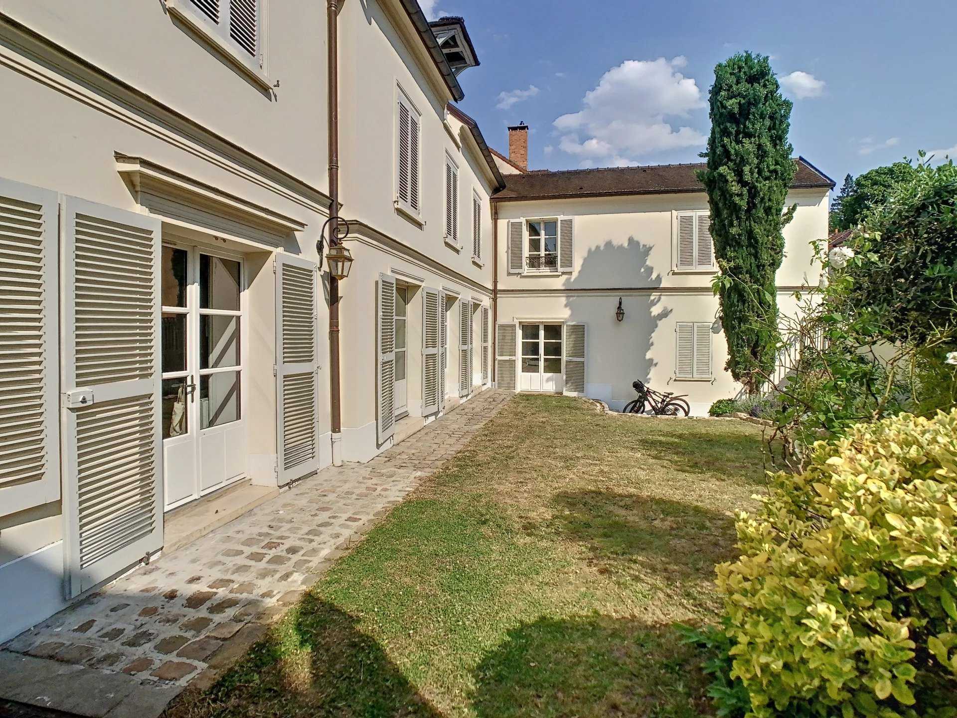 La Celle-Saint-Cloud  - Maison 10 Pi&egrave;ces 6 Chambres