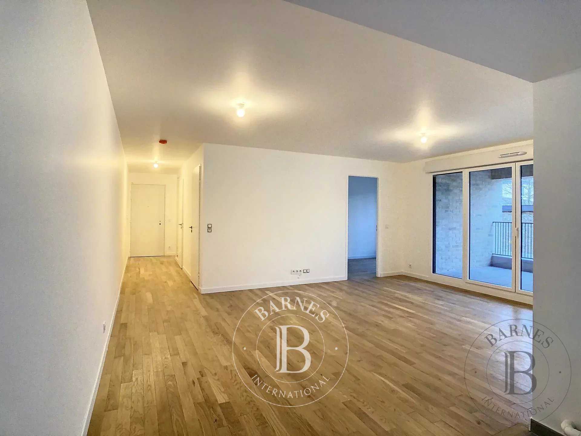 Versailles  - Appartement 4 Pi&egrave;ces 3 Chambres