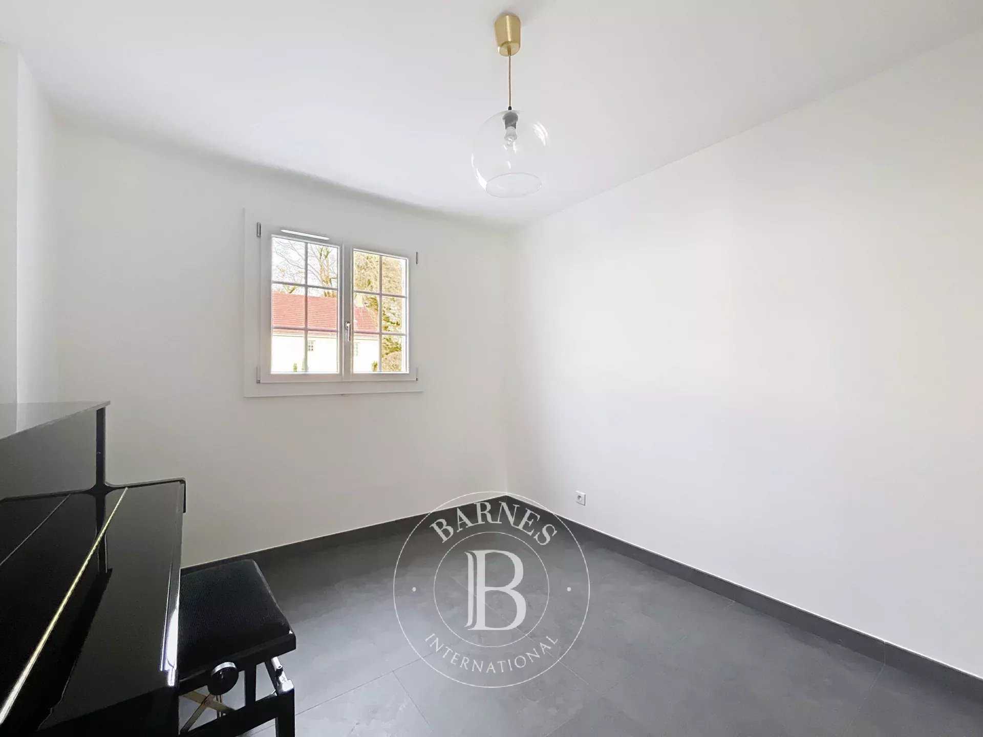 Louveciennes  - House 7 Bedrooms